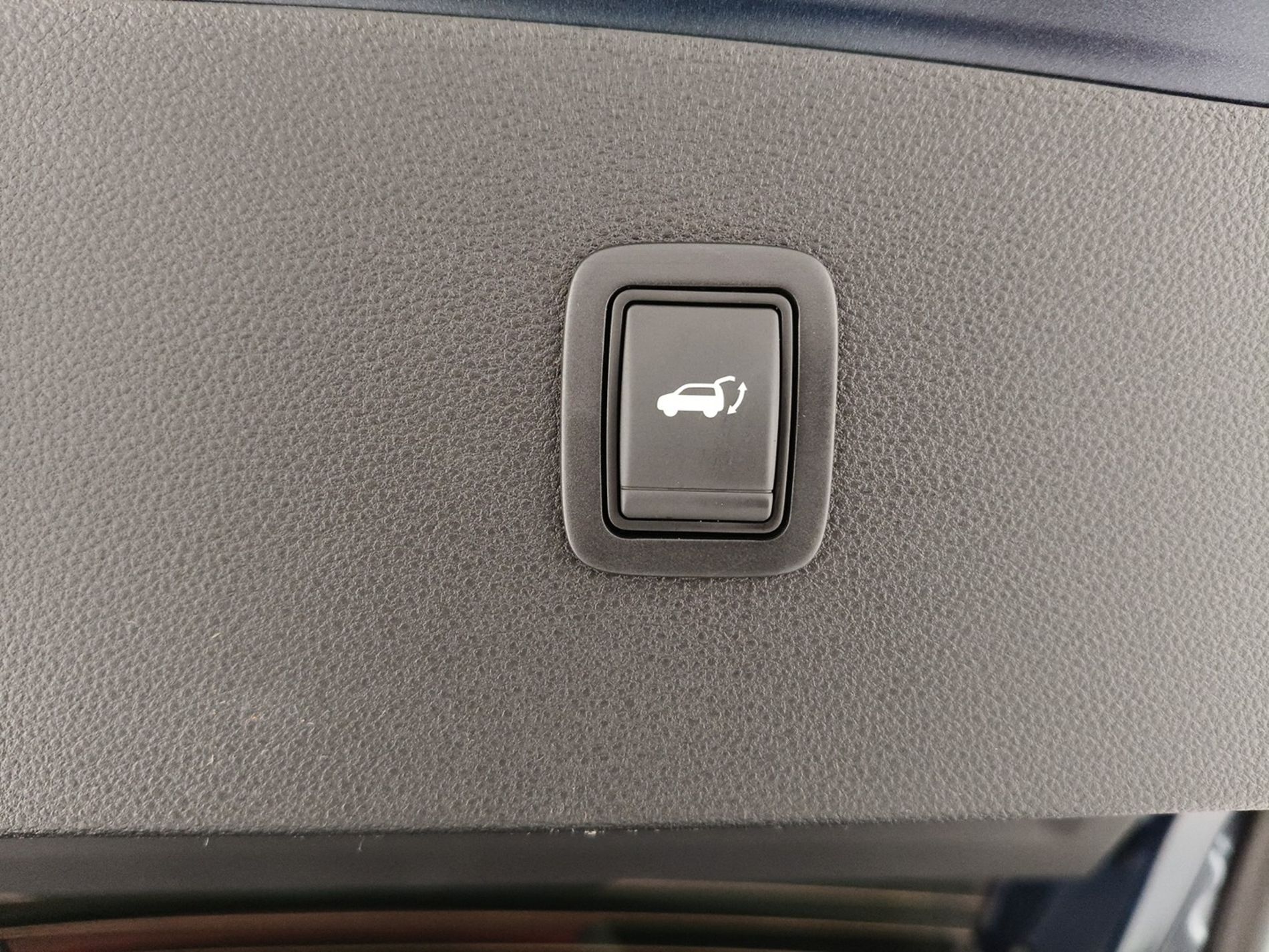 Dacia BIGSTER journey hybrid 155 - Messa