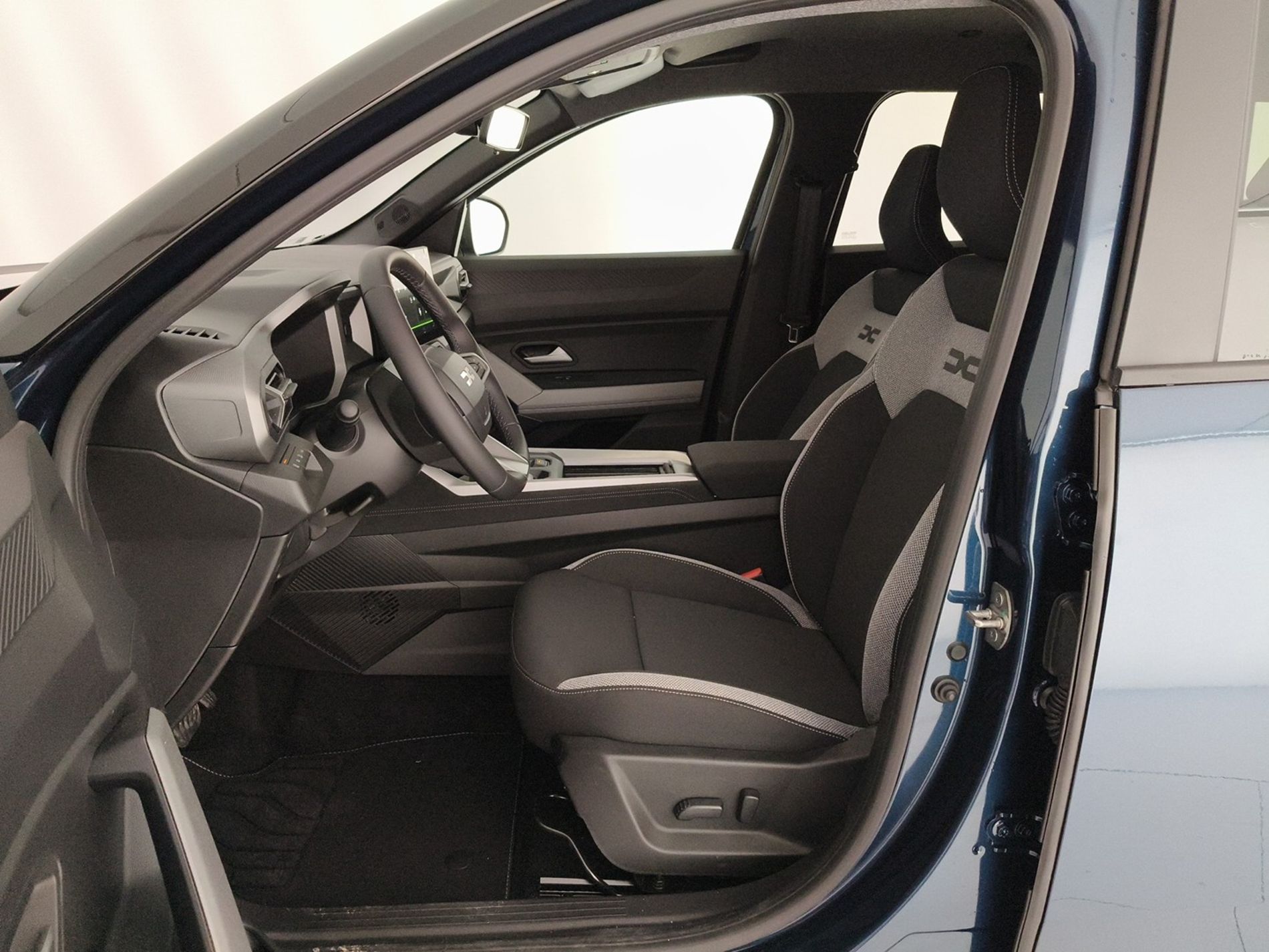 Dacia BIGSTER journey hybrid 155 - Messa