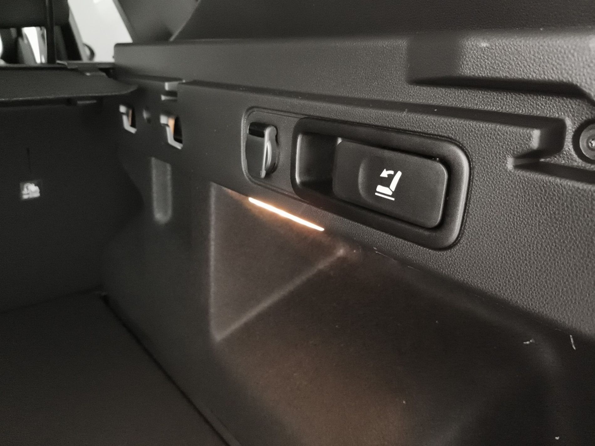 Dacia BIGSTER journey hybrid 155 - Messa