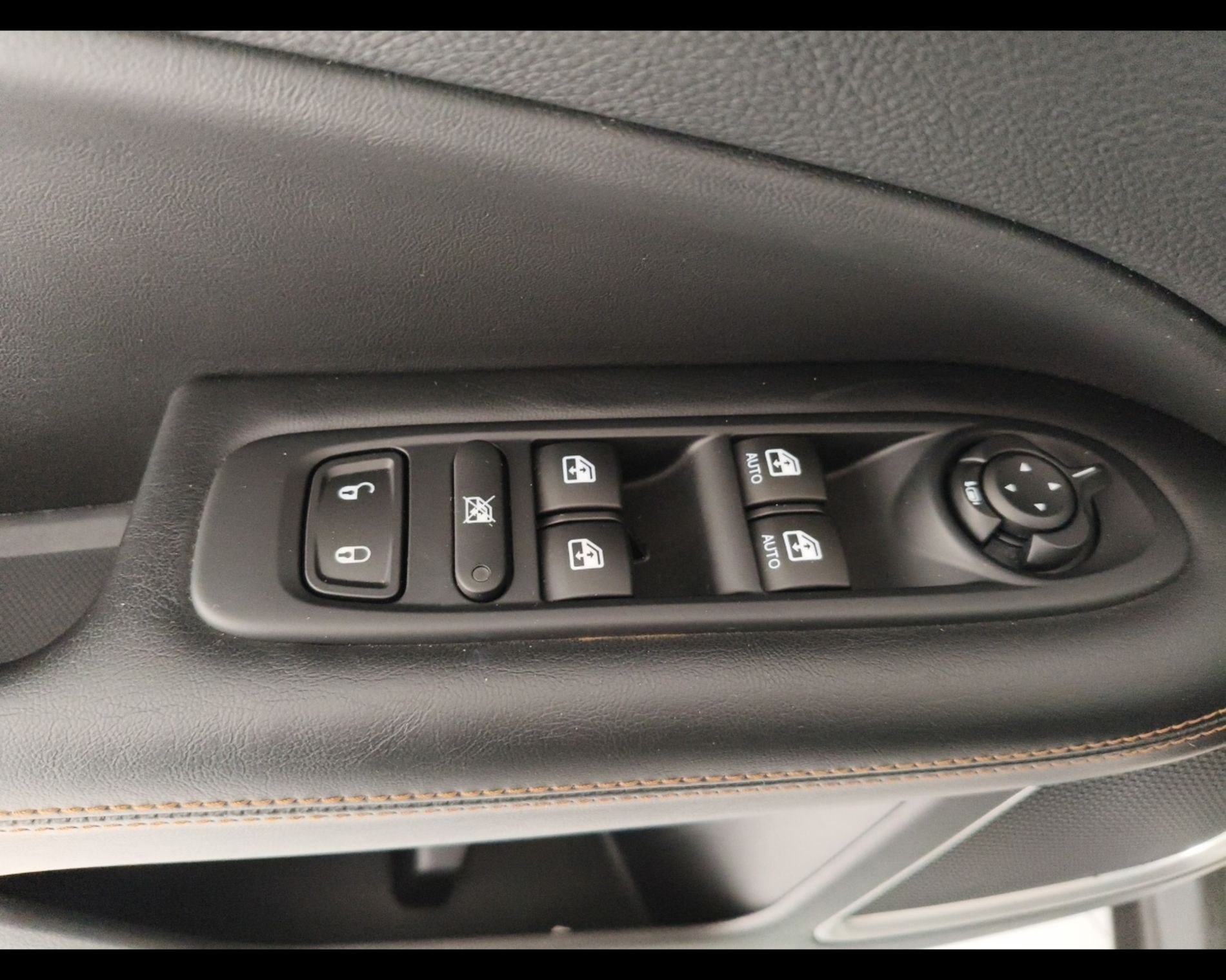 Jeep Compass Compass 1.3 turbo t4 Limited 2wd 150cv ddct my20 - Messa