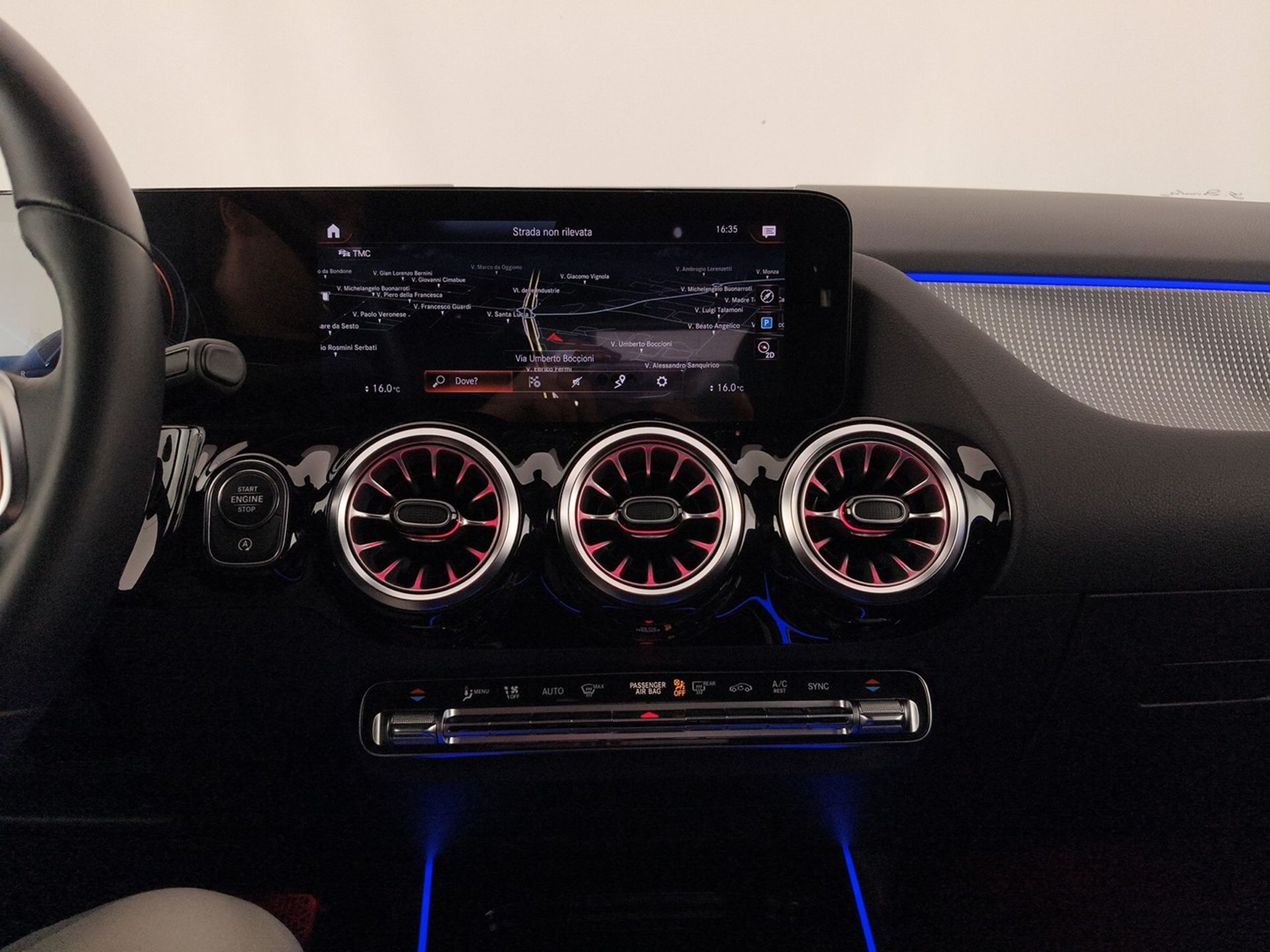 MERCEDES-BENZ GLA GLA 200 d Premium auto - Messa