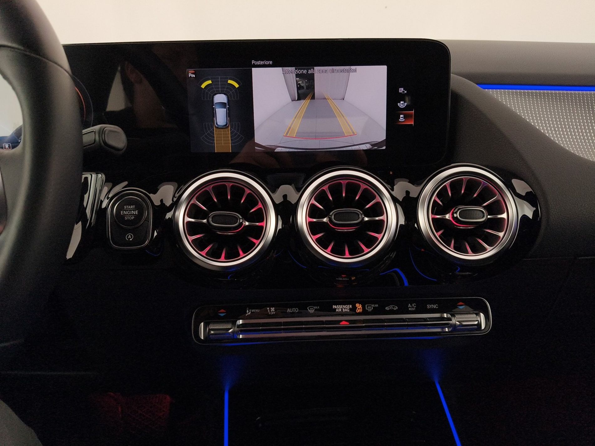 MERCEDES-BENZ GLA GLA 200 d Premium auto - Messa