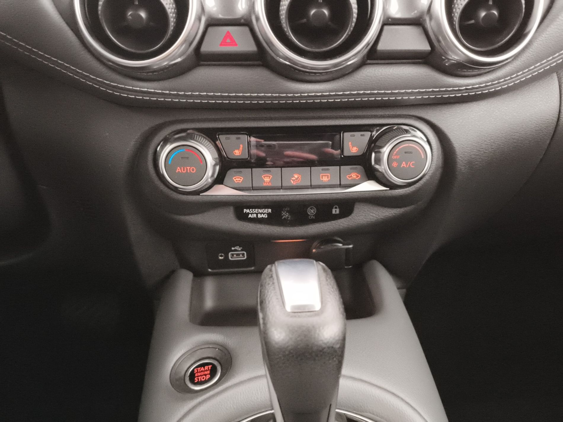 NISSAN Juke II 2020 Juke 1.0 DIG-T 117cv N-Connecta CVT - Messa