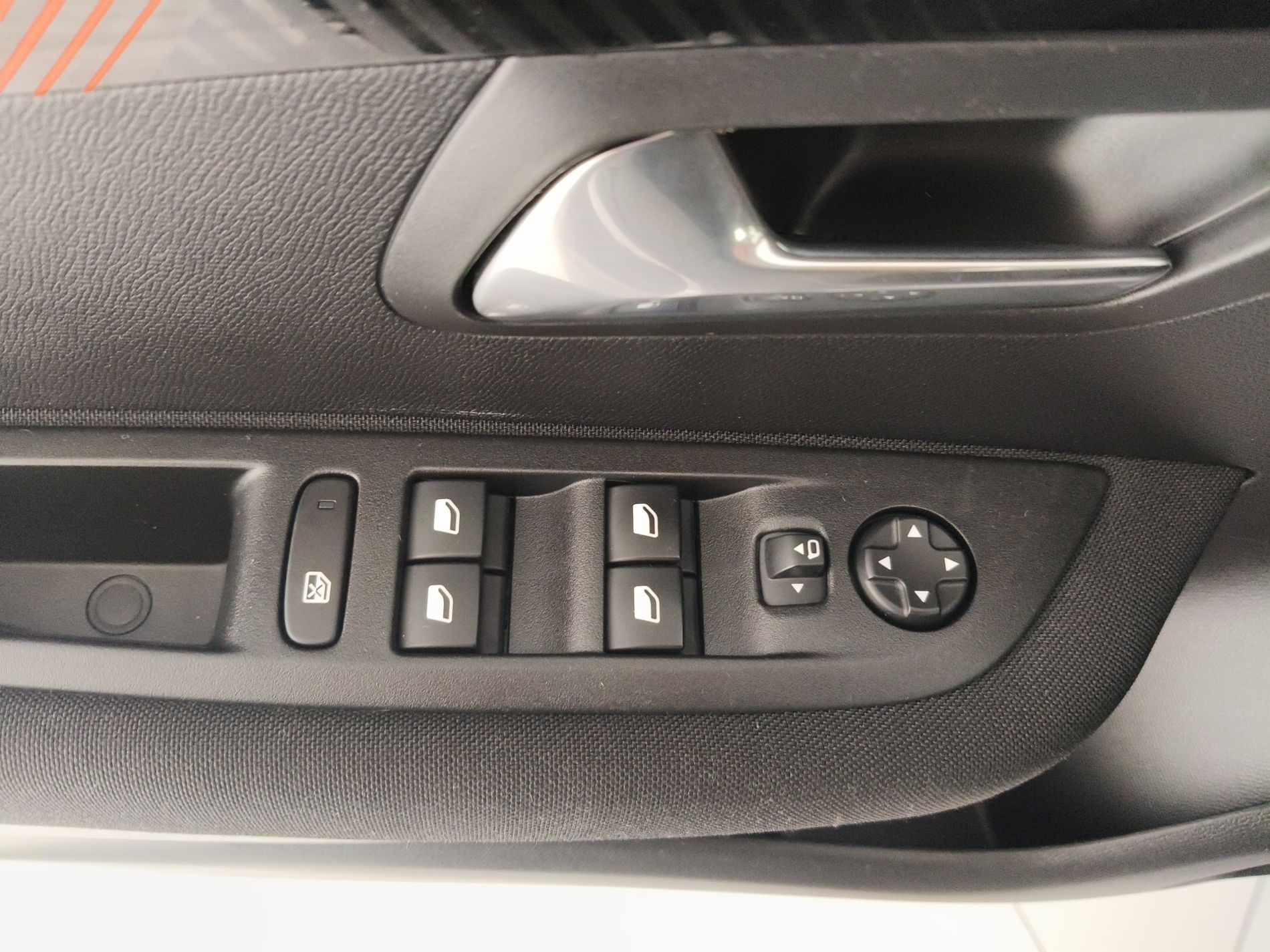 PEUGEOT 208 II 2019 208 5 Porte 1.2 PureTech 75cv Active Pack S&S - Messa