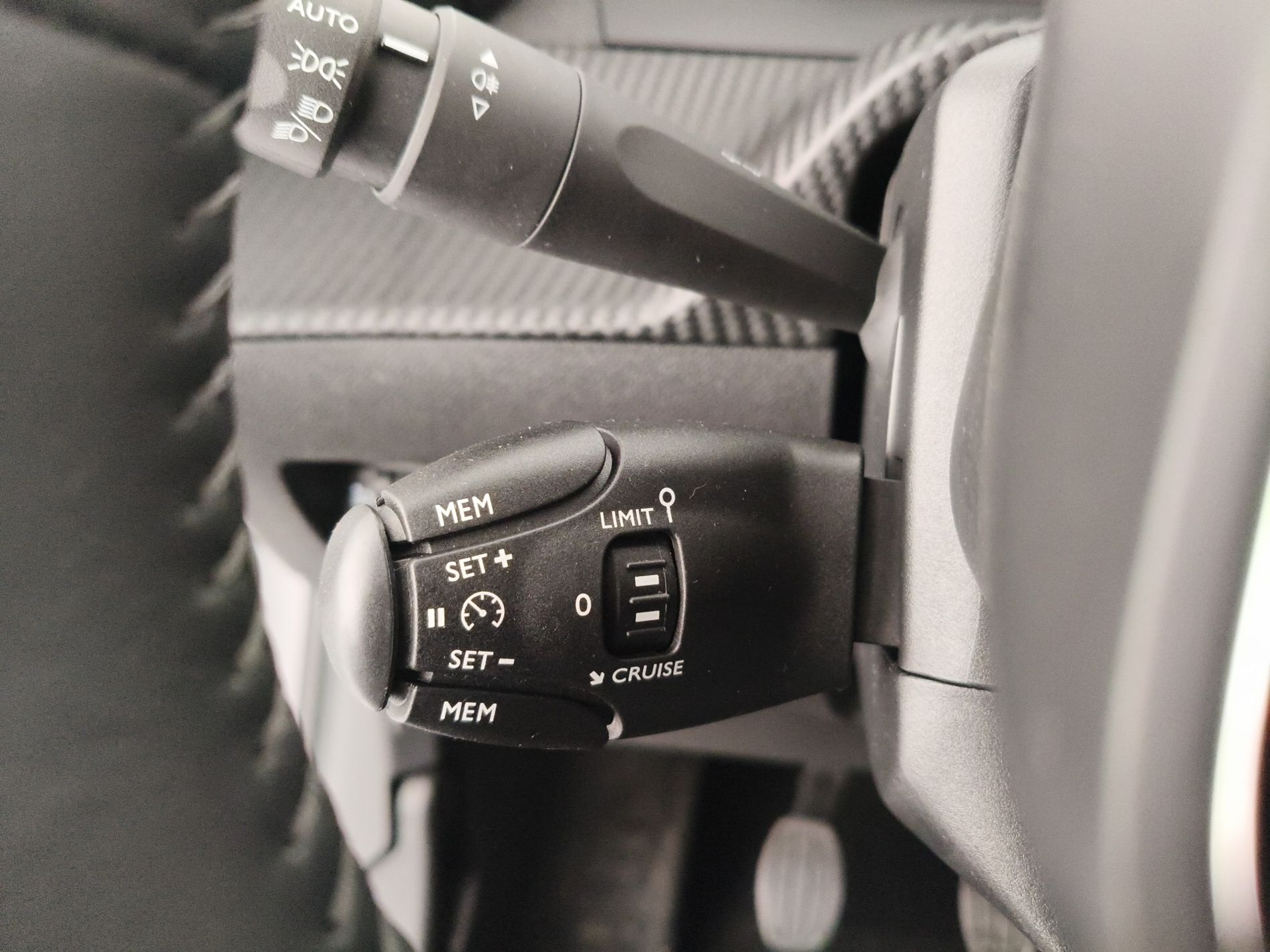 PEUGEOT 208 II 2019 208 5 Porte 1.2 PureTech 75cv Active Pack S&S - Messa