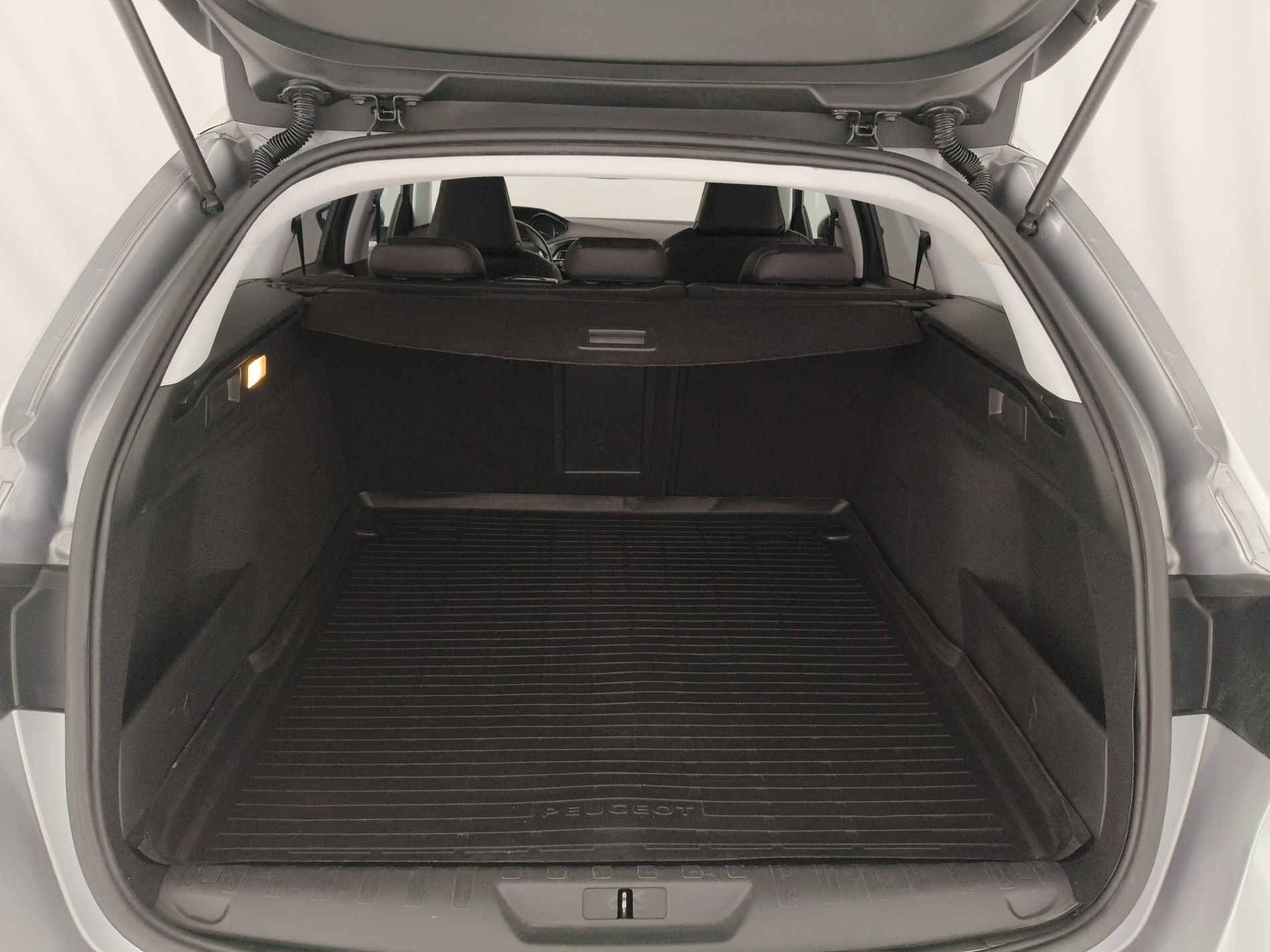 PEUGEOT 308 II 2018 SW 308 Station Wagon 1.5 BlueHDi 130cv Allure EAT S&S - Messa