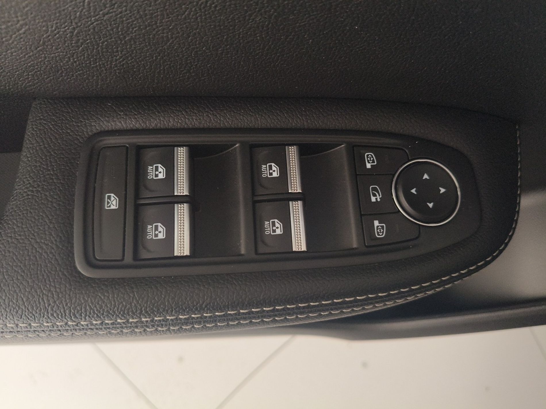 RENAULT Arkana Arkana 1.6 E-Tech full hybrid Intens 145cv - Messa