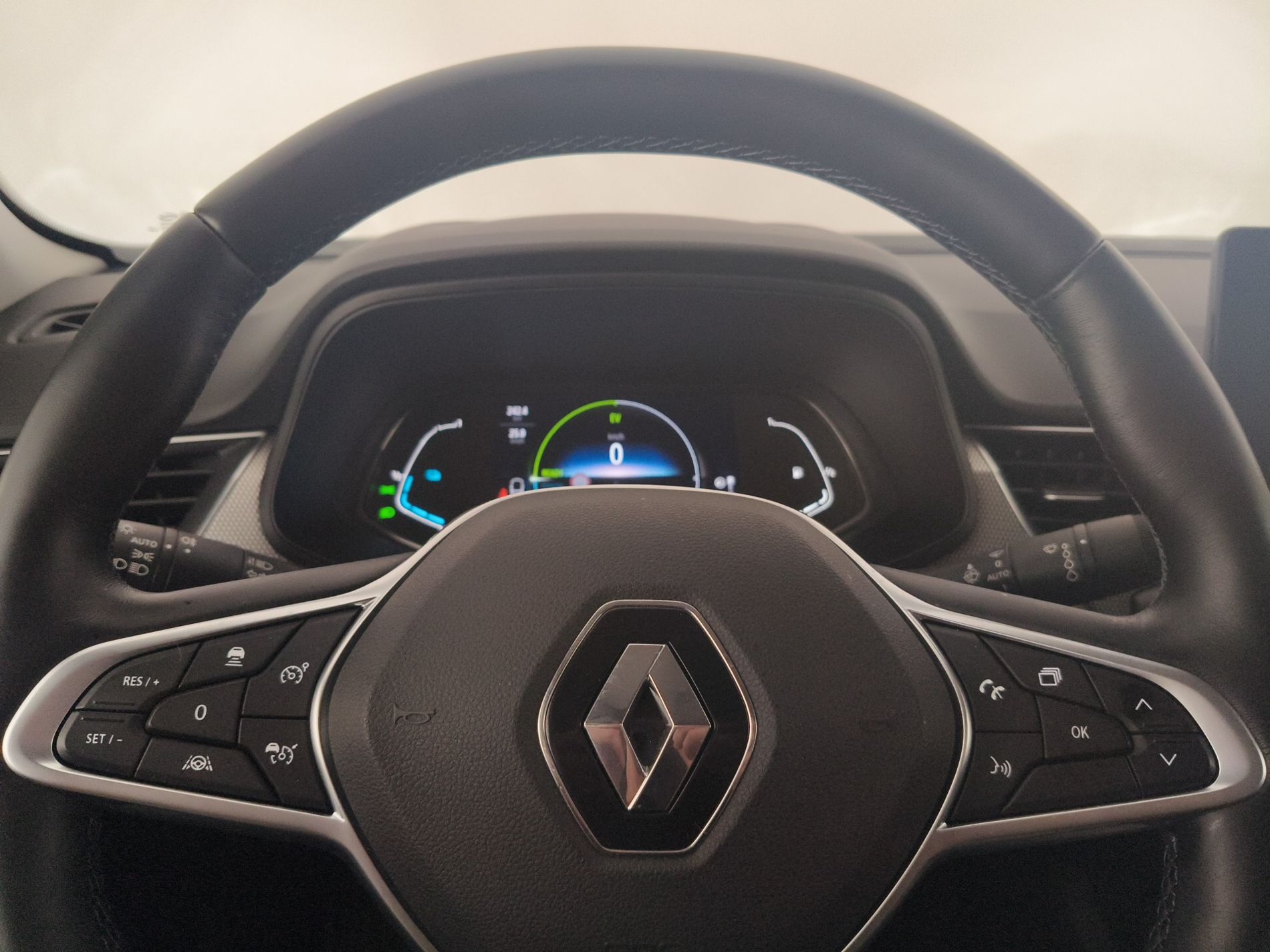 RENAULT Arkana Arkana 1.6 E-Tech full hybrid Intens 145cv - Messa