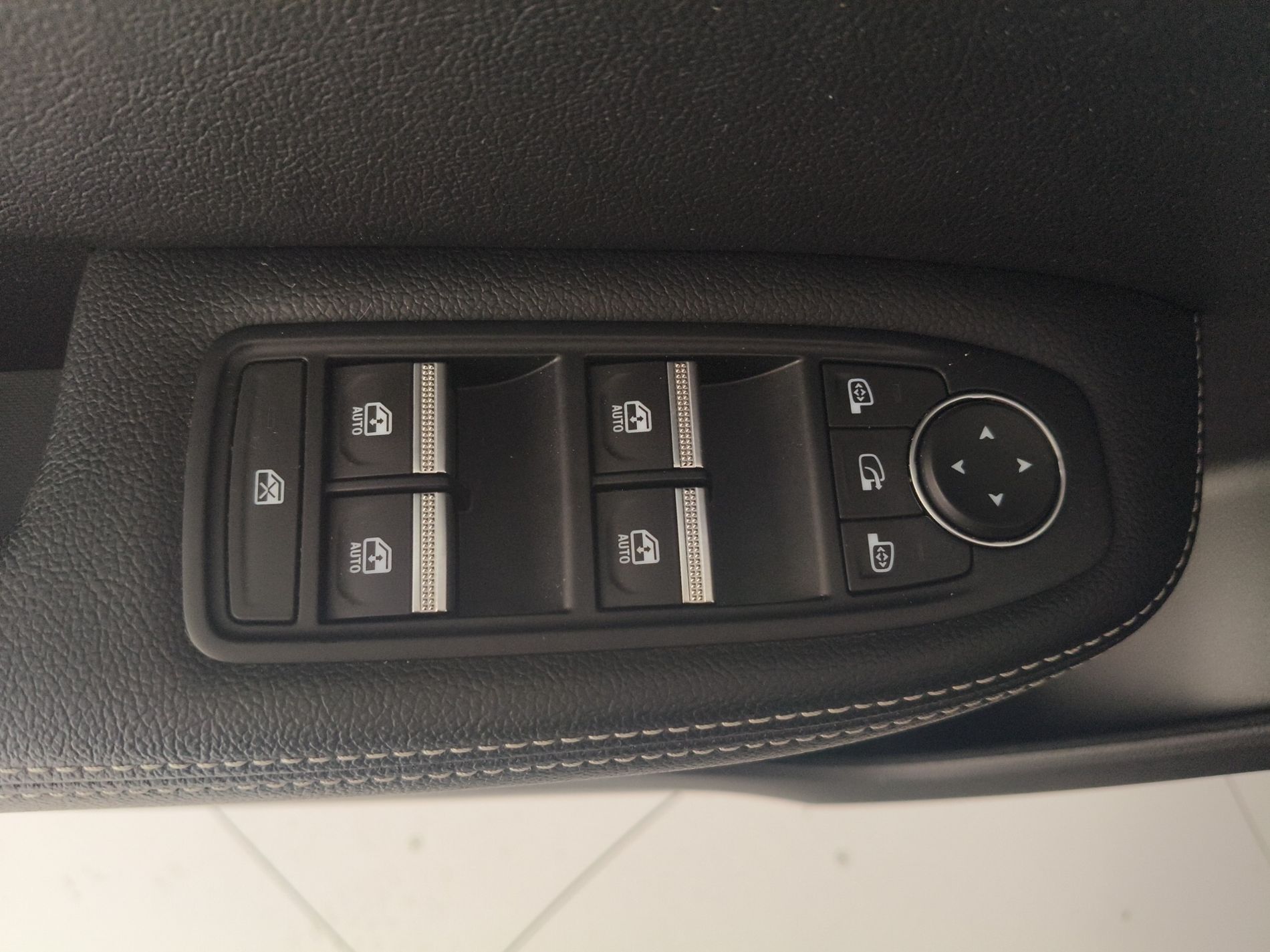 RENAULT Arkana Arkana 1.6 E-Tech full hybrid Intens 145cv - Messa