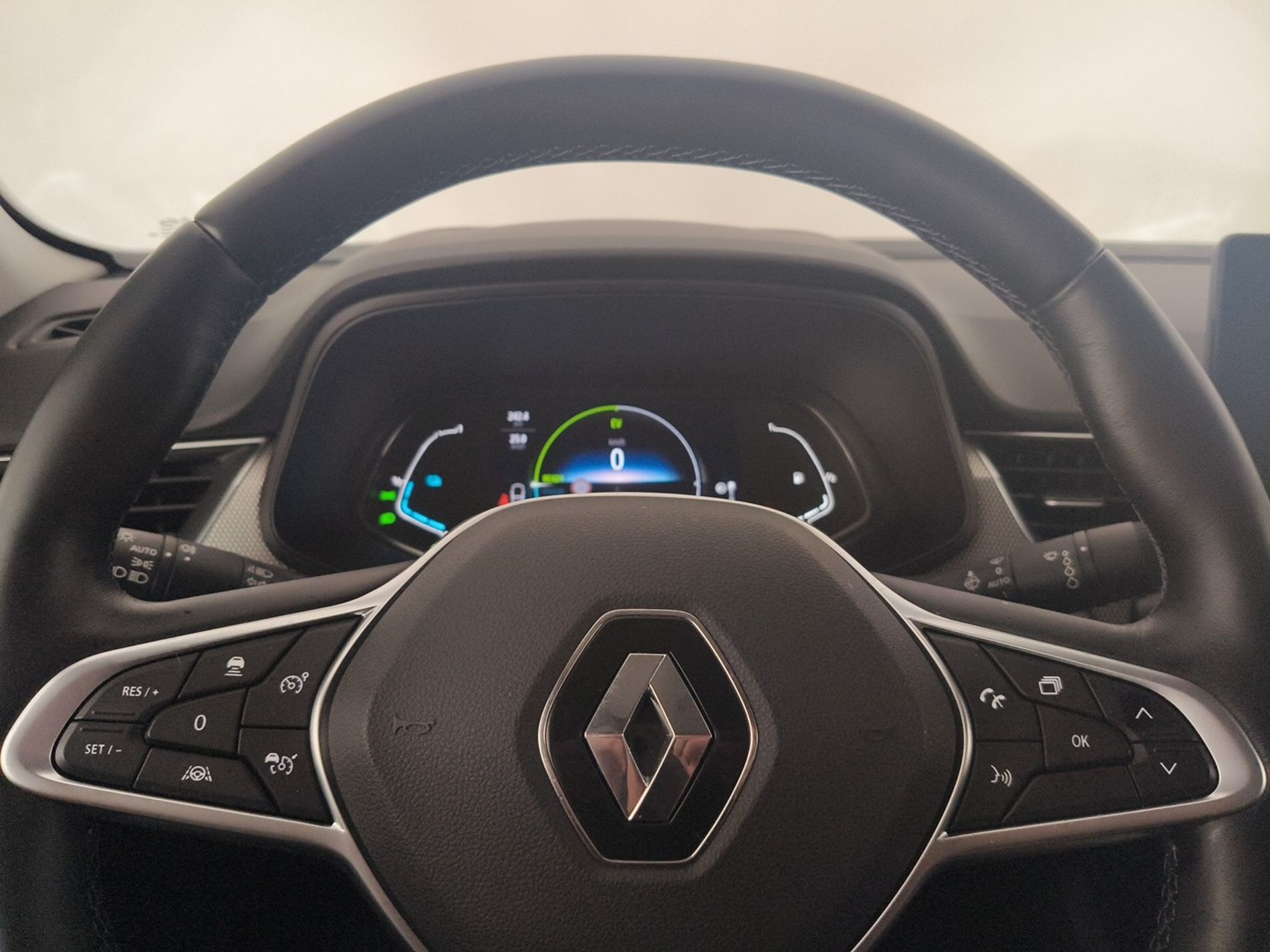 RENAULT Arkana Arkana 1.6 E-Tech full hybrid Intens 145cv - Messa