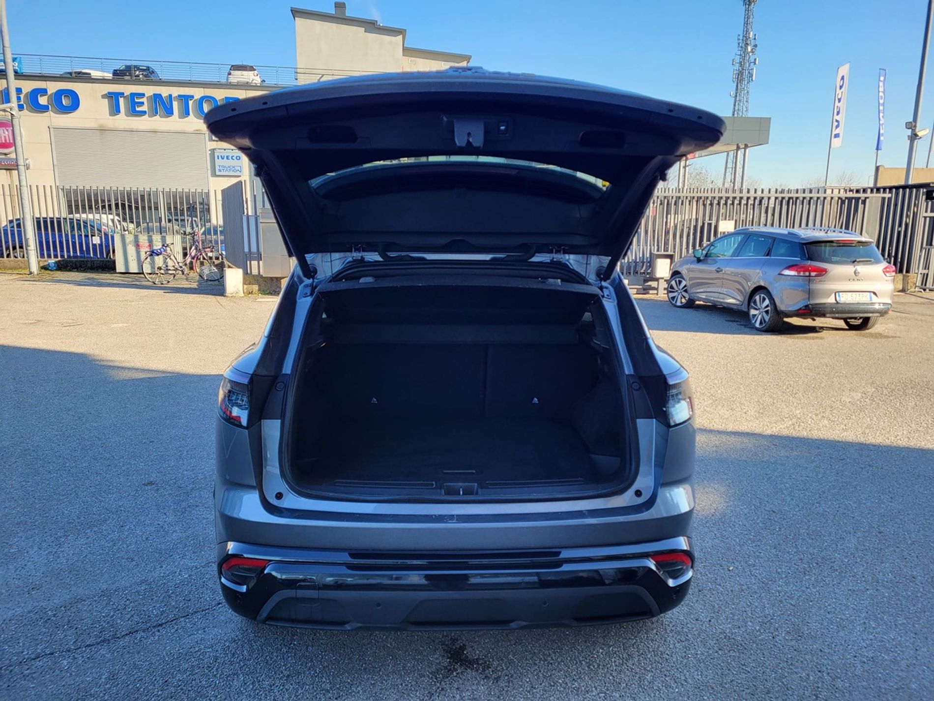 RENAULT Austral 2023 Austral 1.2 E-Tech full hybrid 200cv Techno Auto - Messa