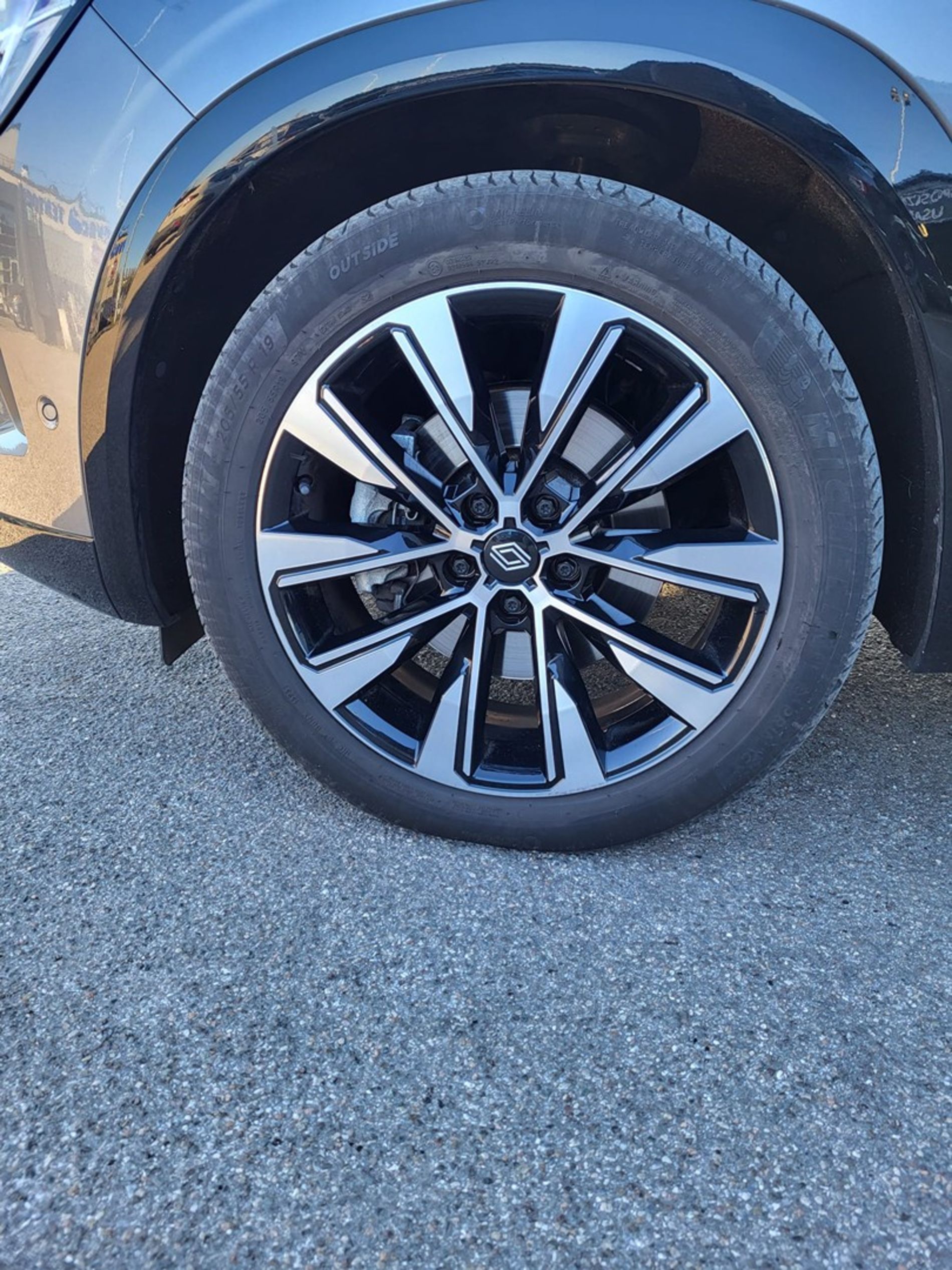 RENAULT Austral 2023 Austral 1.2 E-Tech full hybrid 200cv Techno Auto - Messa