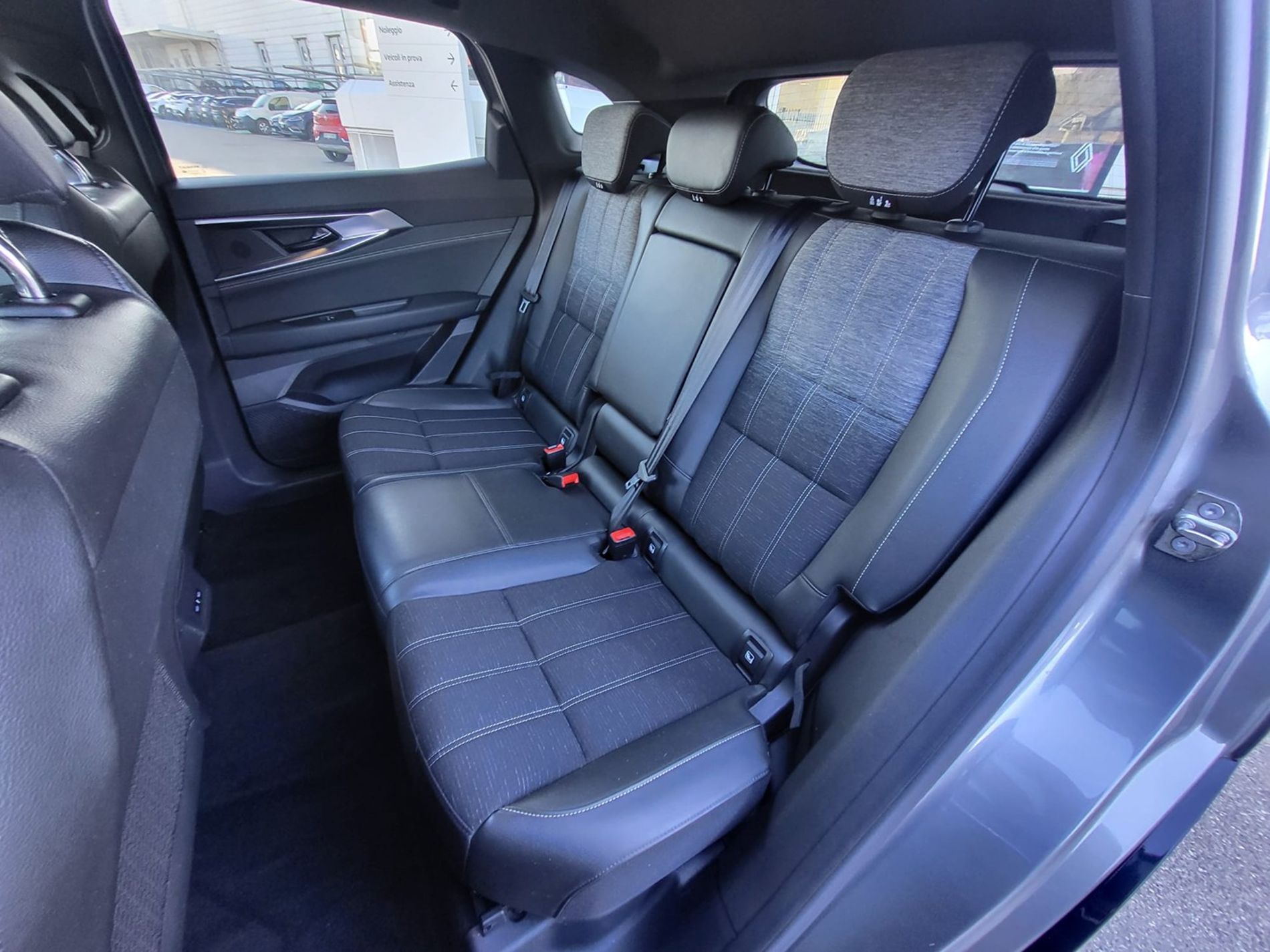 RENAULT Austral 2023 Austral 1.2 E-Tech full hybrid 200cv Techno Auto - Messa