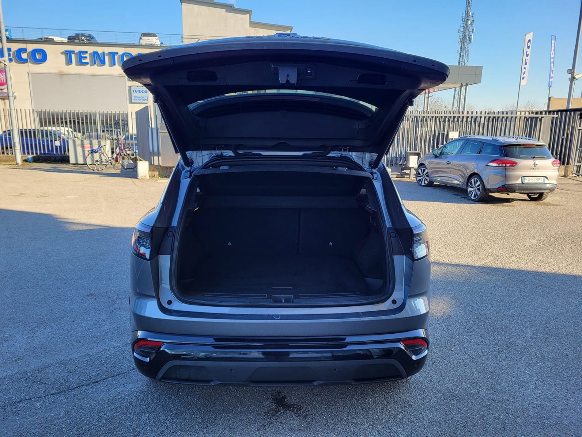 RENAULT Austral 2023 Austral 1.2 E-Tech full hybrid 200cv Techno Auto - Messa