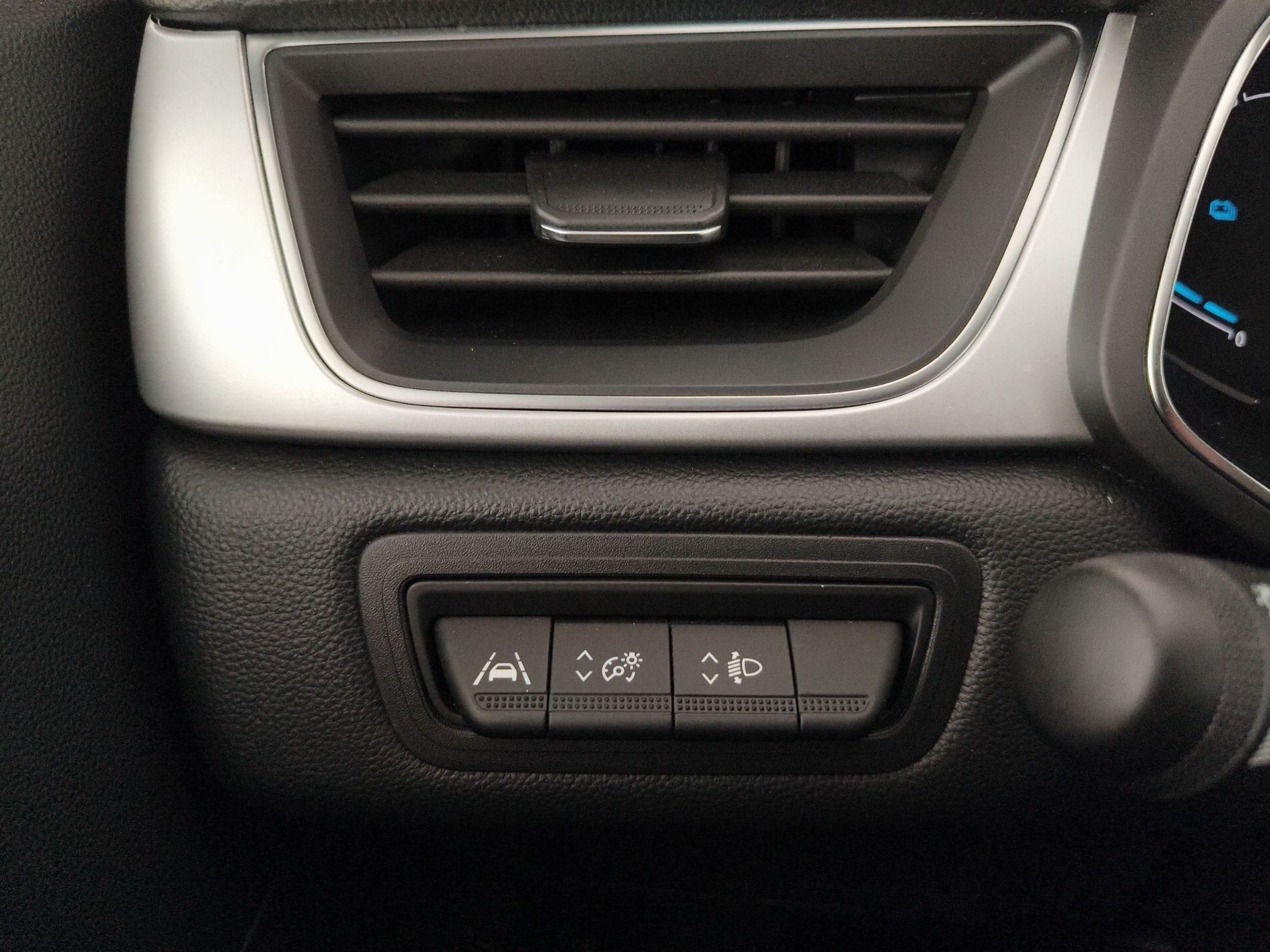 RENAULT Captur Captur 1.6 E-Tech hybrid Intens 145cv auto - Messa