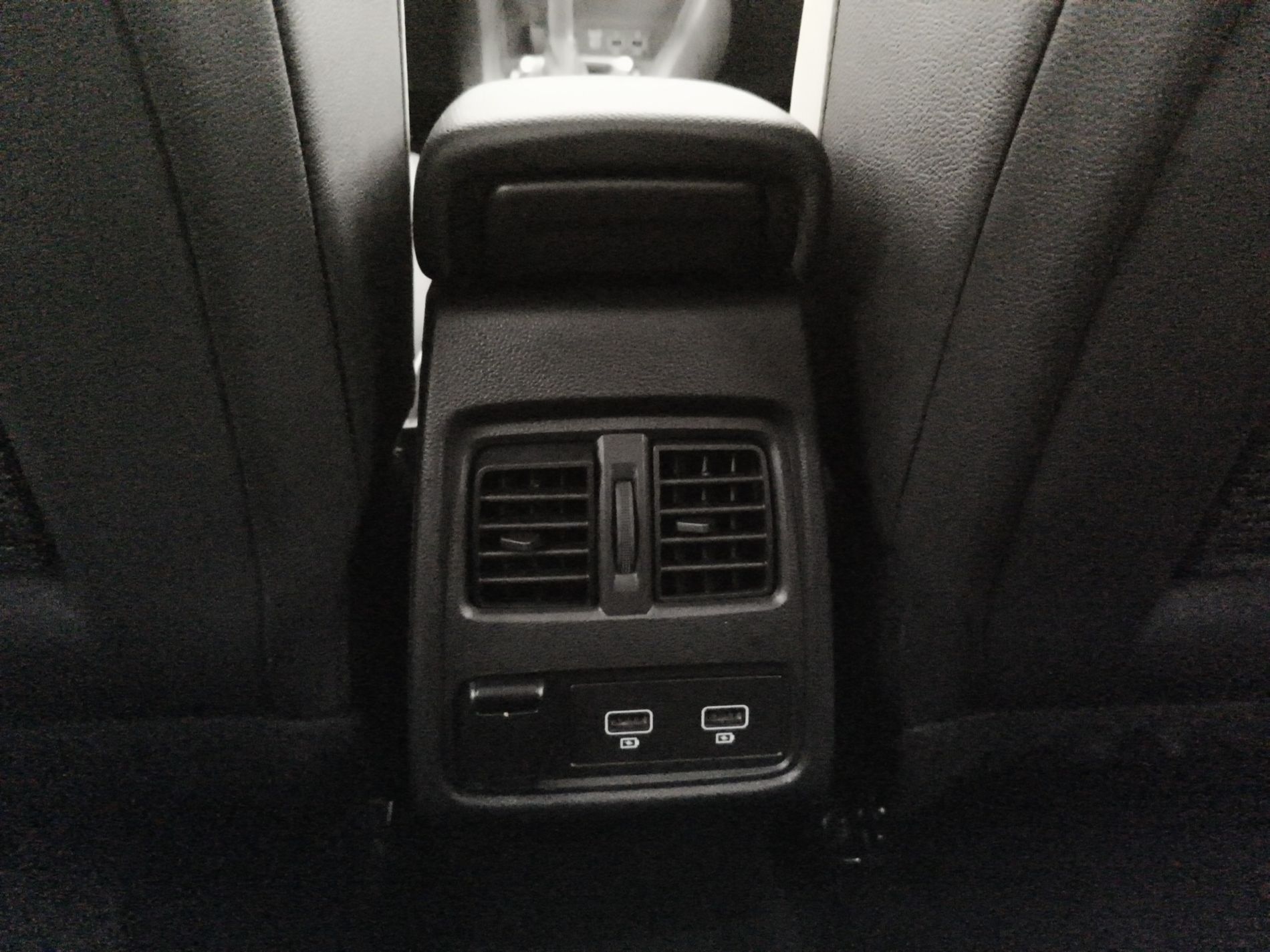 RENAULT Captur Captur 1.6 E-Tech hybrid Intens 145cv auto - Messa