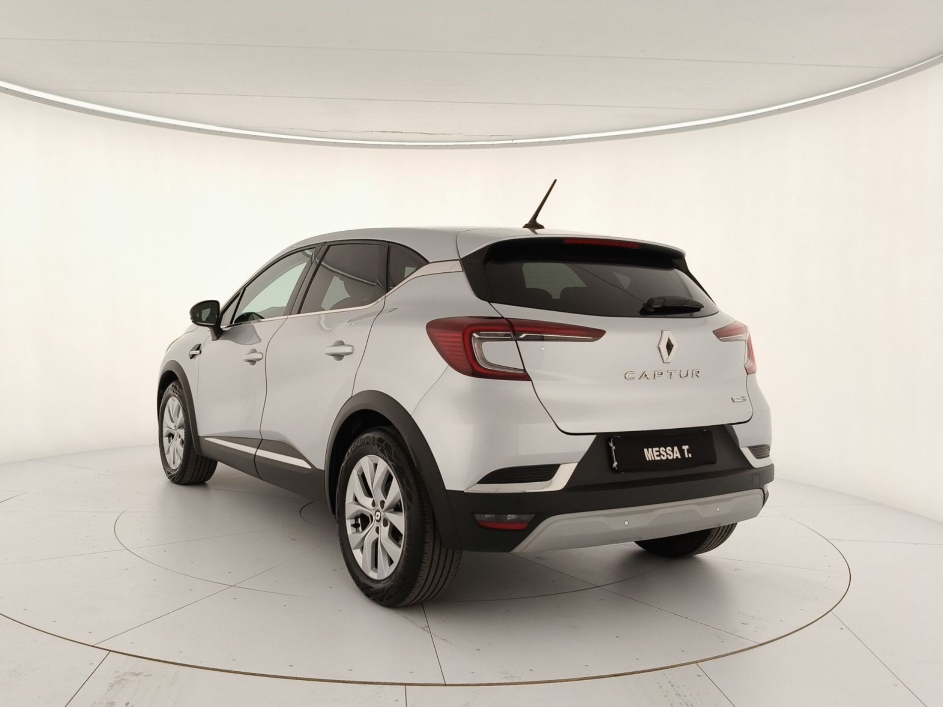 RENAULT Captur Captur 1.6 E-Tech hybrid Intens 145cv auto - Messa