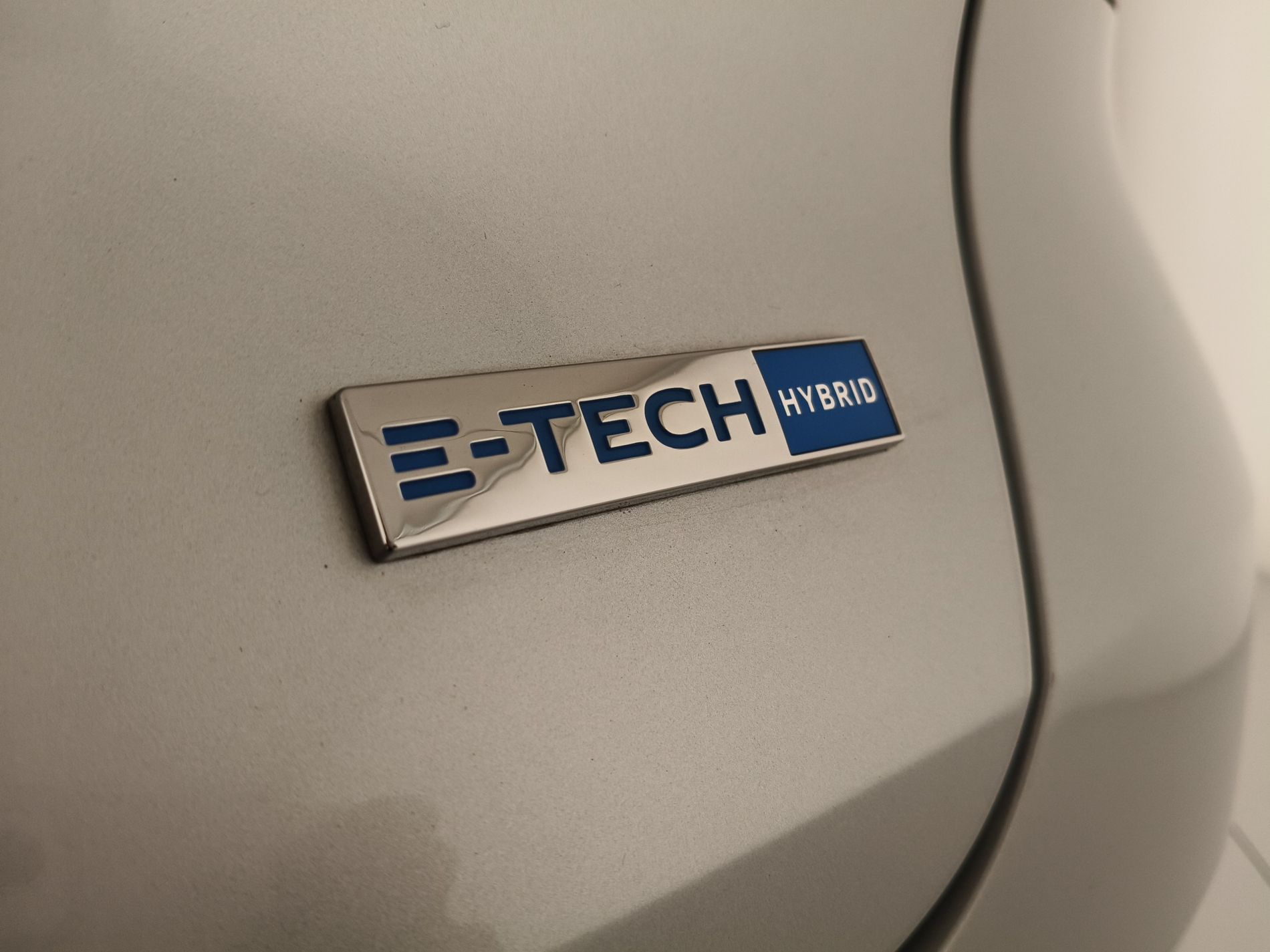 RENAULT Captur Captur 1.6 E-Tech hybrid Intens 145cv auto - Messa