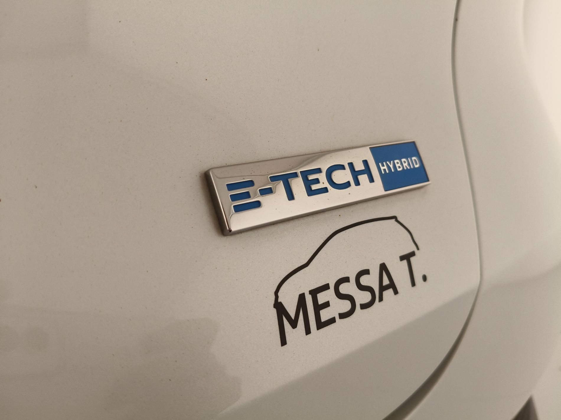 RENAULT Captur Captur 1.6 E-Tech hybrid RS Line 145cv auto - Messa