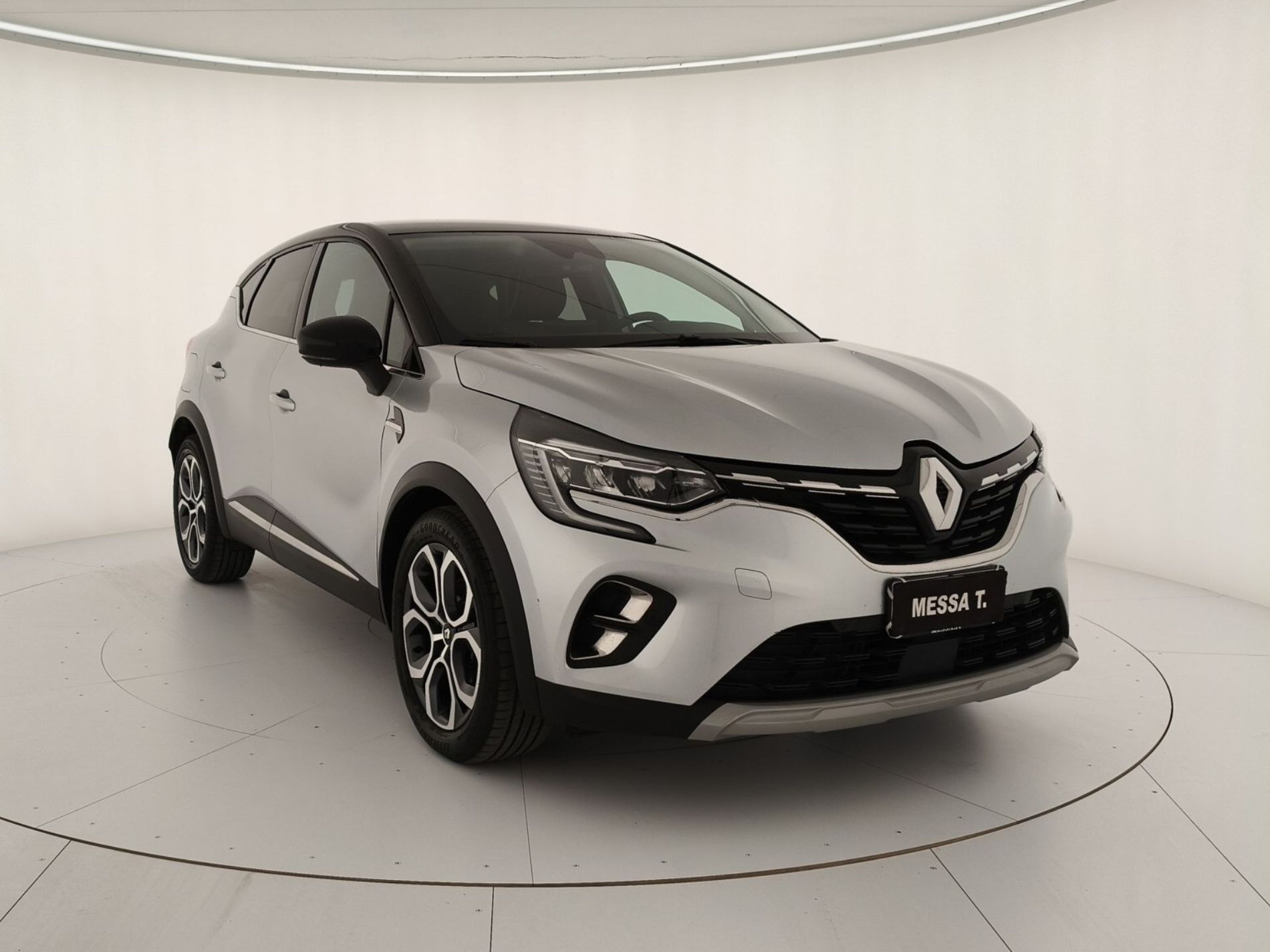 RENAULT Captur Captur 1.6 E-Tech hybrid Techno Fast Track 145cv auto - Messa