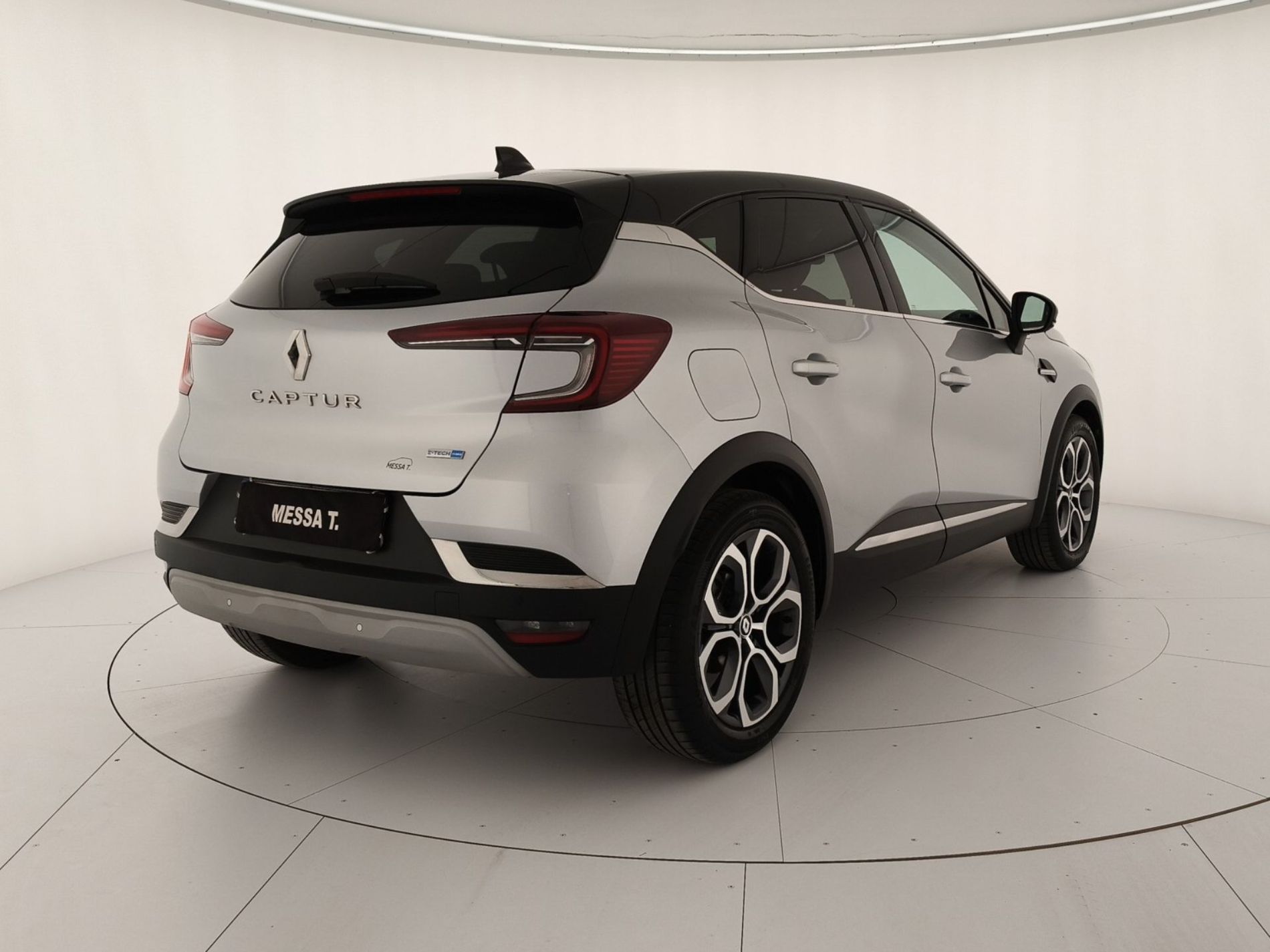 RENAULT Captur Captur 1.6 E-Tech hybrid Techno Fast Track 145cv auto - Messa