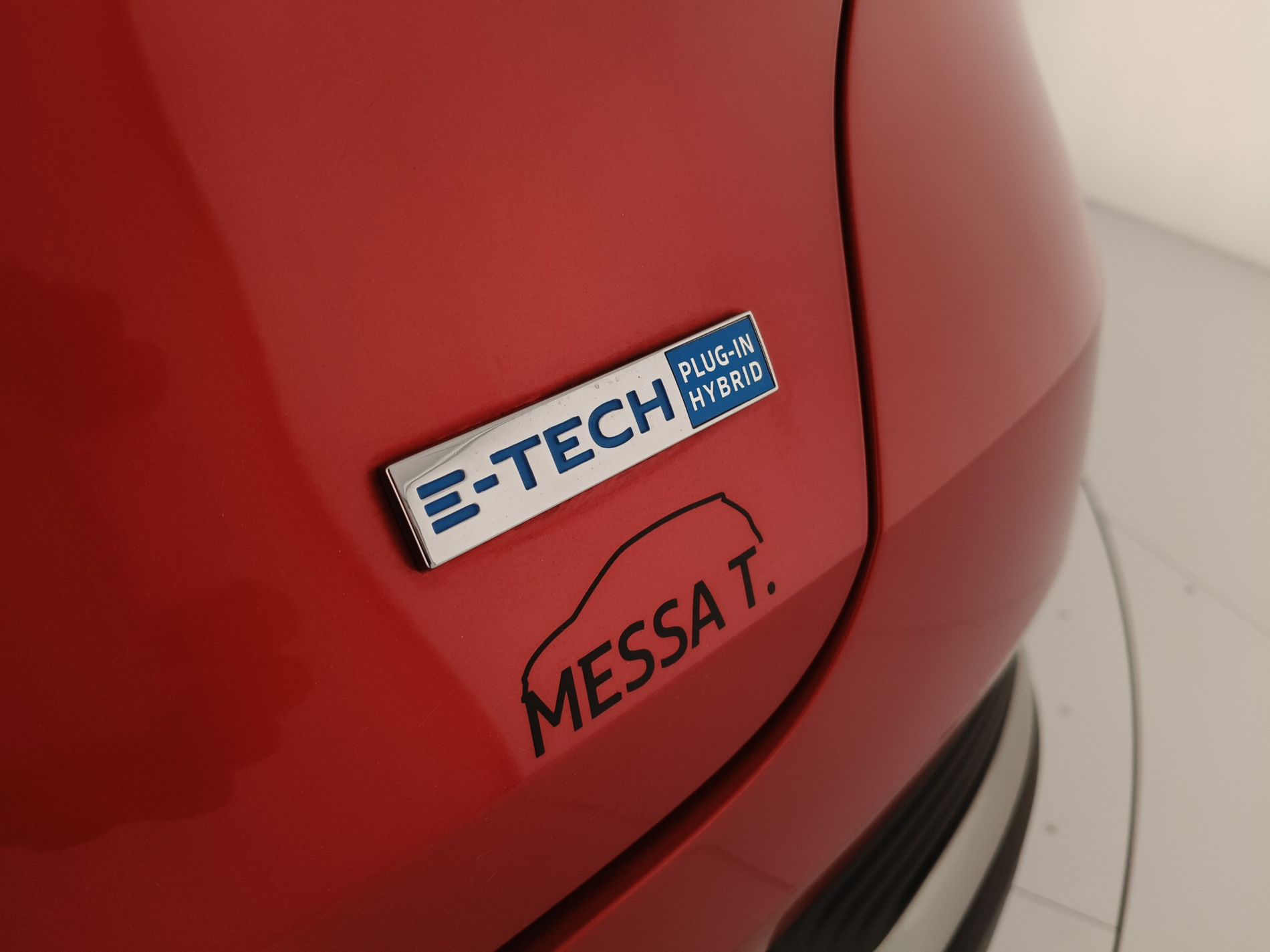 RENAULT Captur Captur 1.6 E-Tech phev Intens 160cv auto my21 - Messa