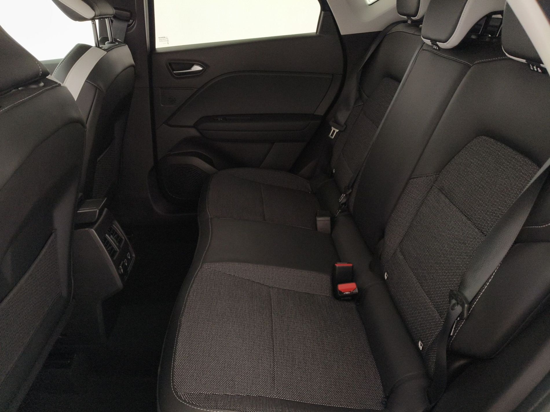 RENAULT Captur Captur 1.6 E-Tech phev Intens 160cv auto my21 - Messa