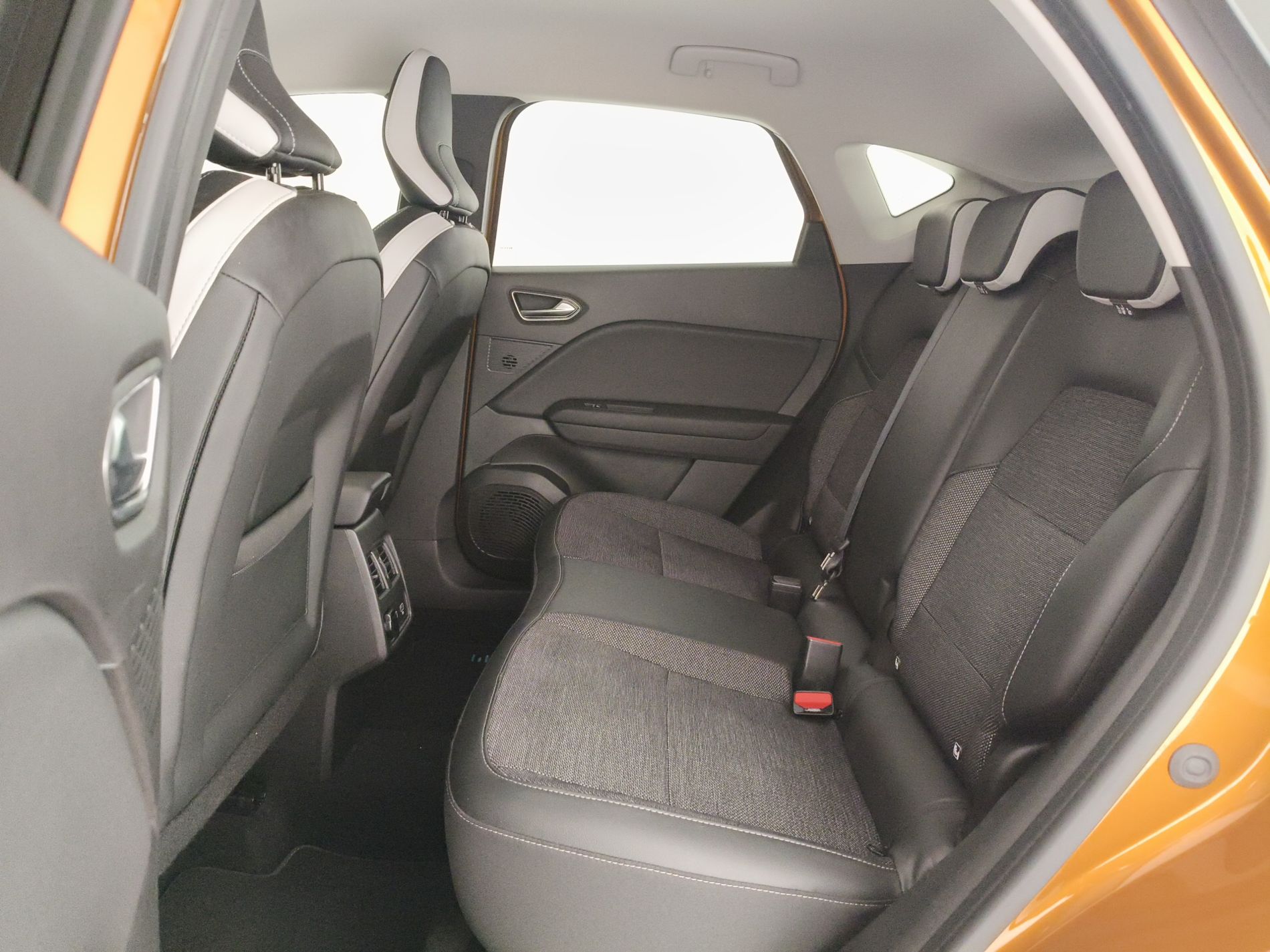 RENAULT Captur II 2019 Captur 1.6 E-TECH Plug-in Hybrid 160cv Intens Auto - Messa