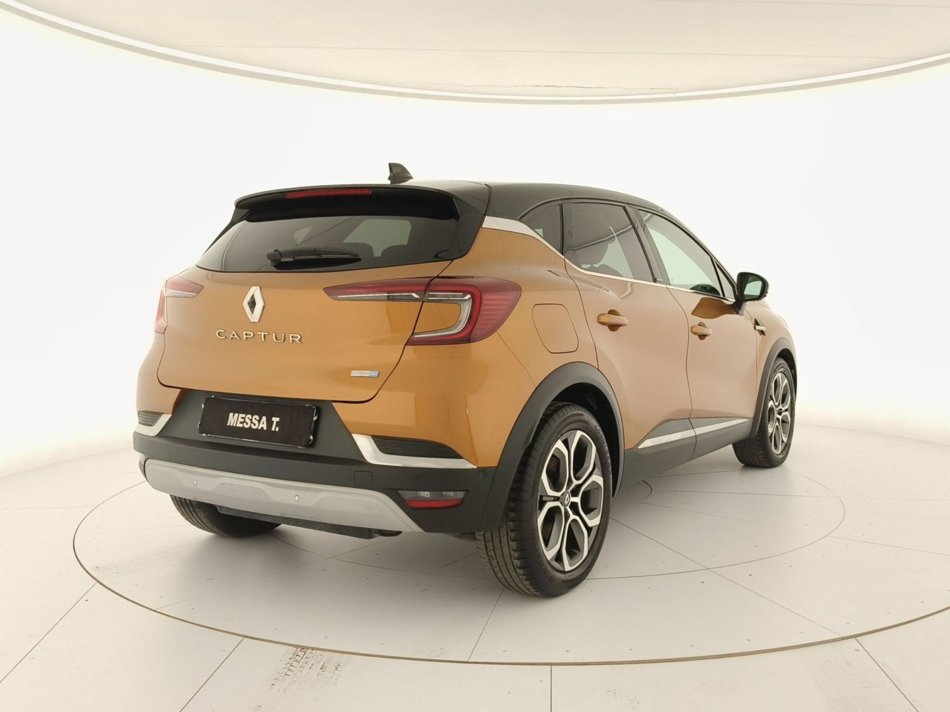 RENAULT Captur II 2019 Captur 1.6 E-TECH Plug-in Hybrid 160cv Intens Auto - Messa