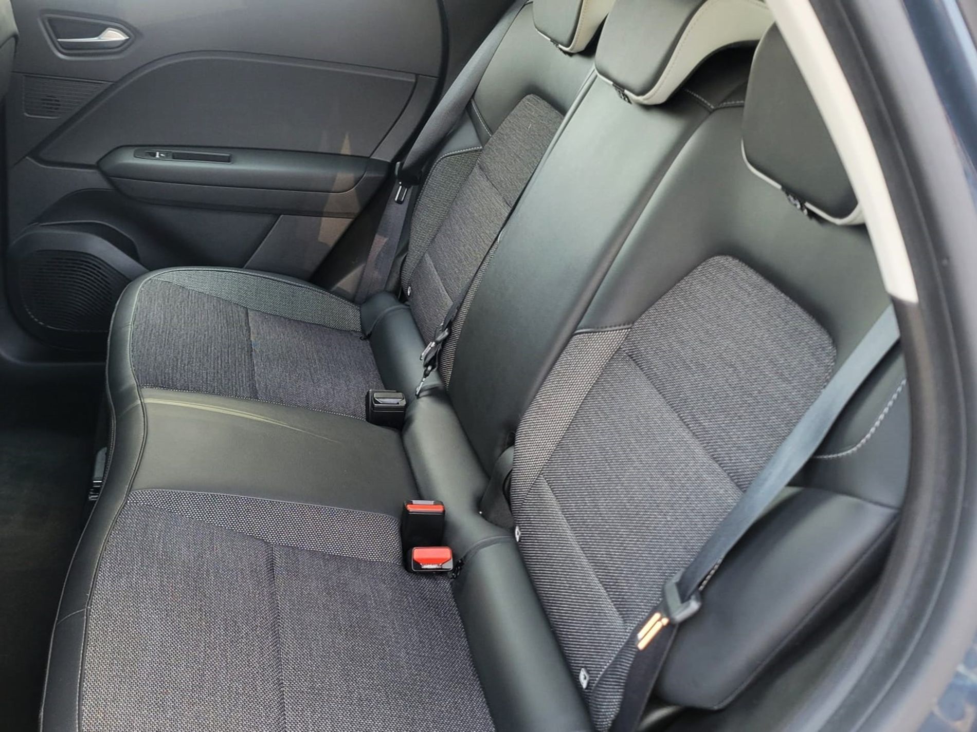 RENAULT Captur II 2019 Captur 1.6 E-TECH Plug-in Hybrid 160cv Intens Auto - Messa