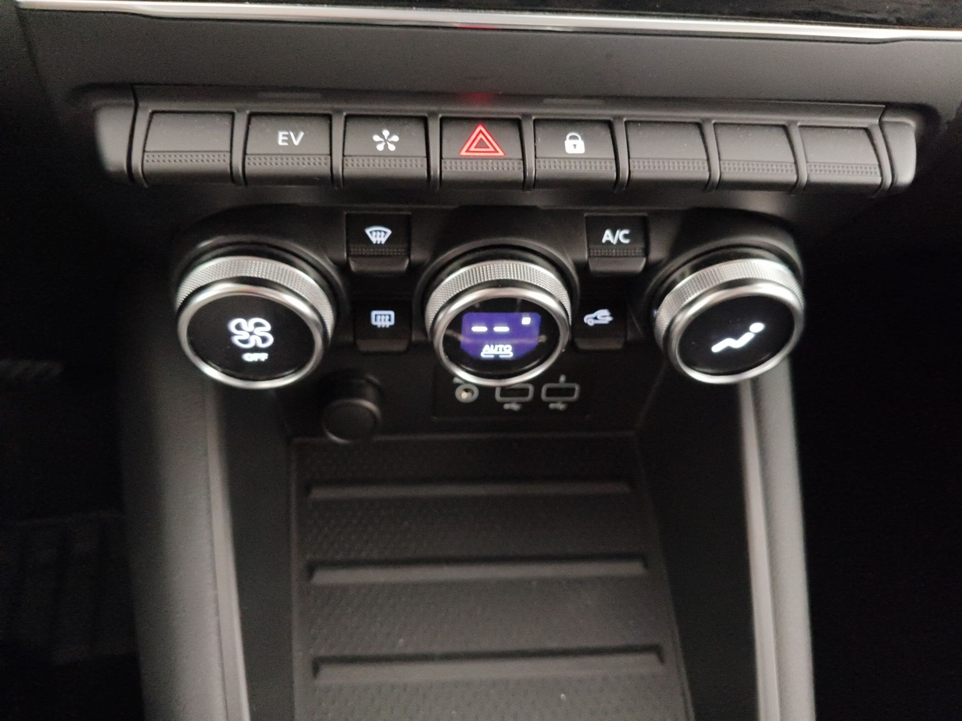 RENAULT Captur II 2019 Captur 1.6 E-TECH Plug-in Hybrid 160cv Intens Auto - Messa