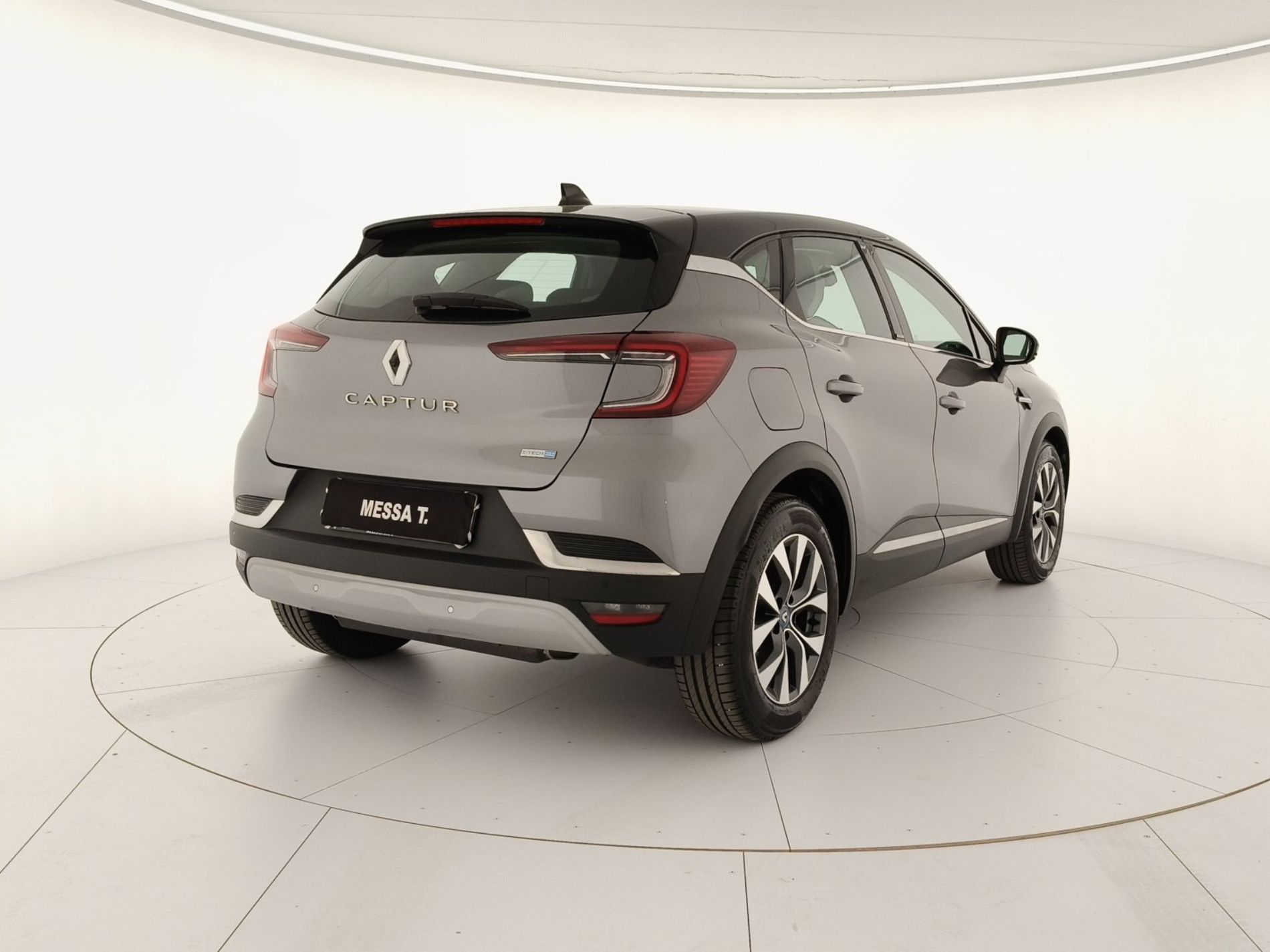 RENAULT Captur II 2019 Captur 1.6 E-TECH Plug-in Hybrid 160cv Intens Auto - Messa