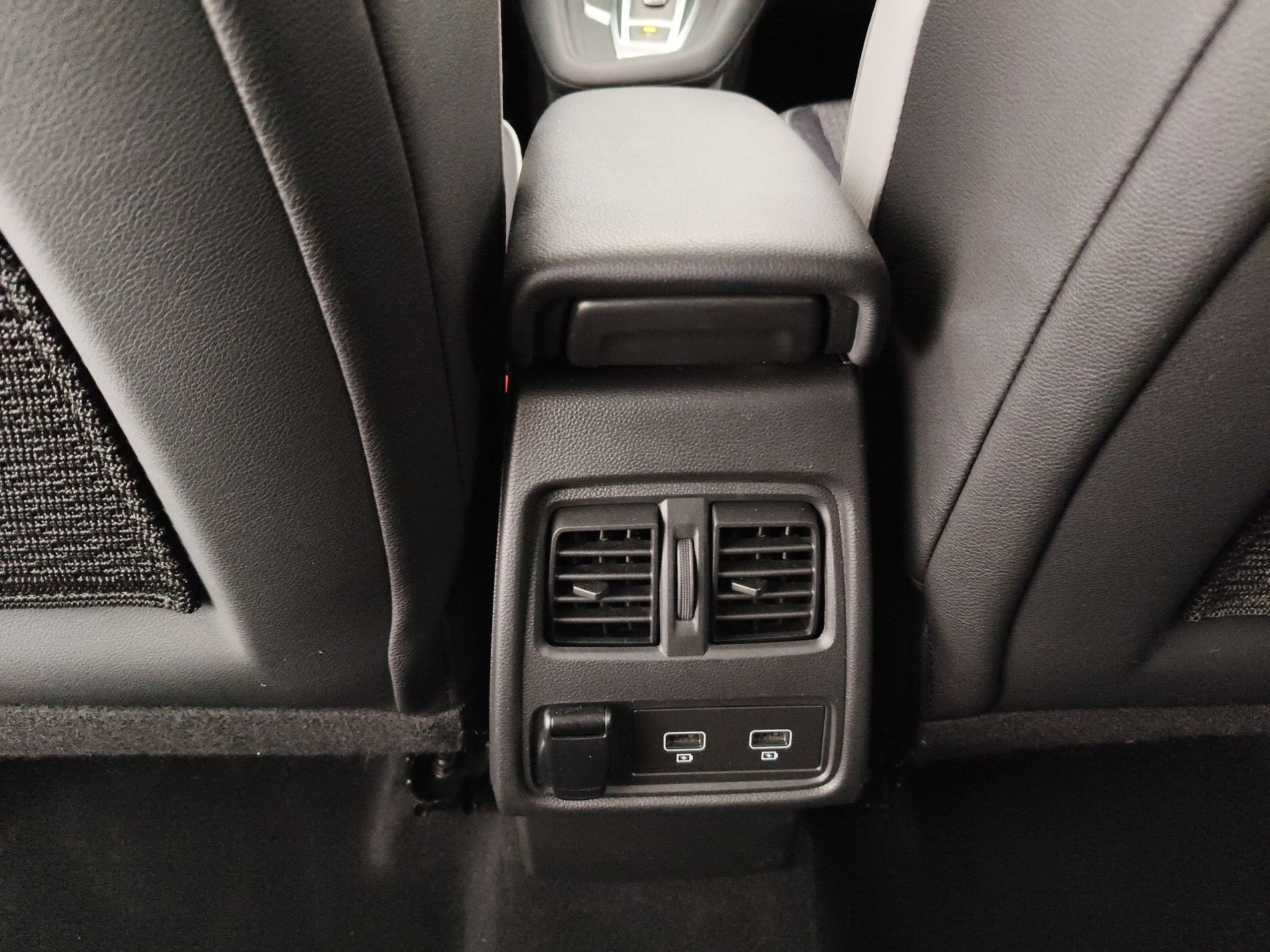 RENAULT Captur II 2019 Captur 1.6 E-TECH Plug-in Hybrid 160cv Intens Auto - Messa