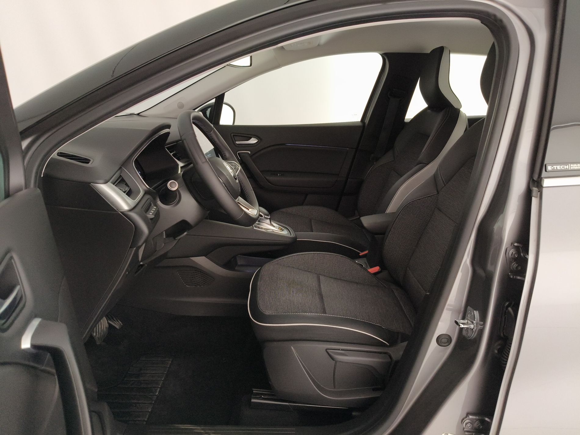 RENAULT Captur II 2019 Captur 1.6 E-TECH Plug-in Hybrid 160cv Intens Auto - Messa