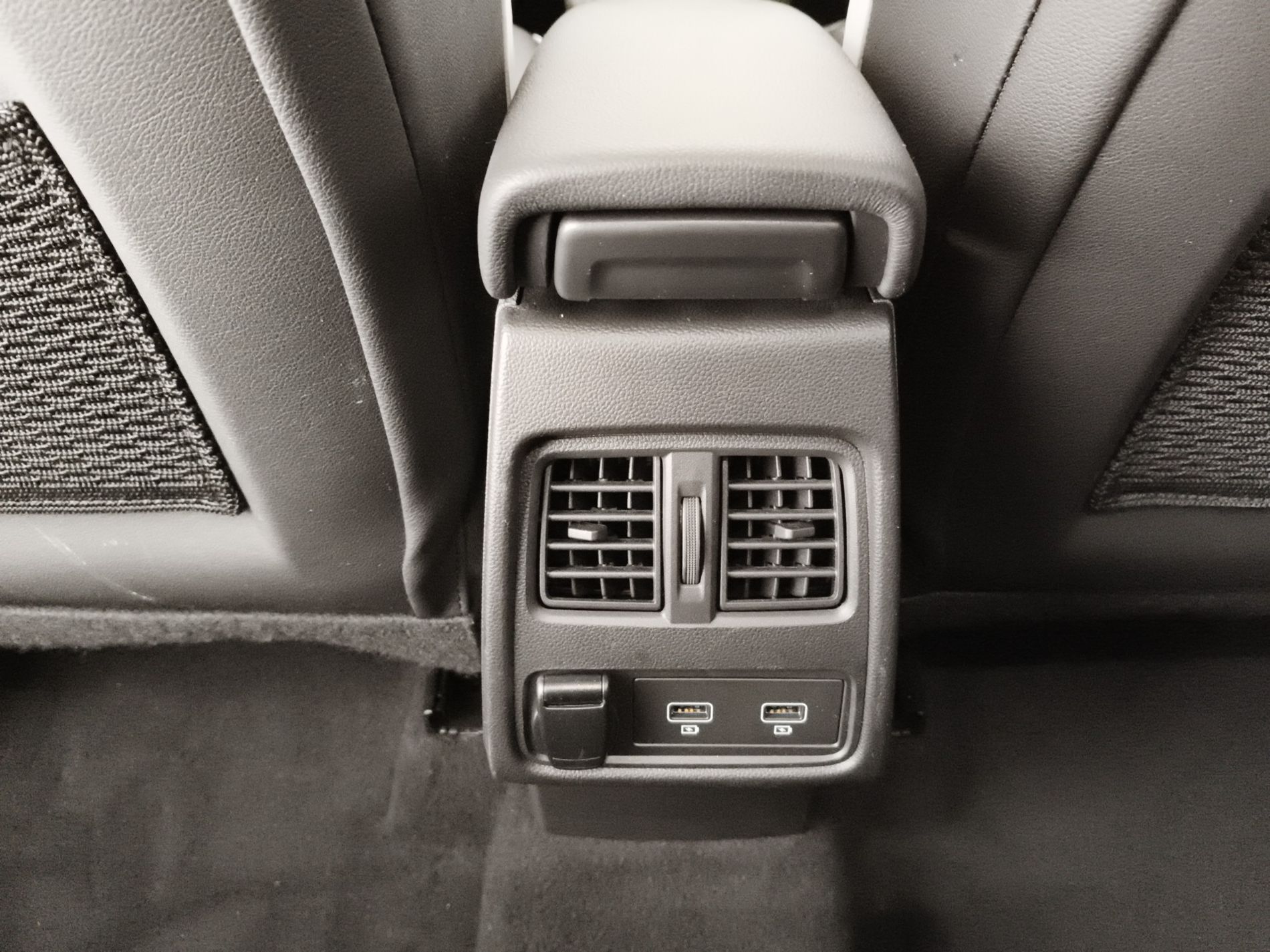 RENAULT Captur II 2019 Captur 1.6 E-Tech phev Techno 160cv auto - Messa