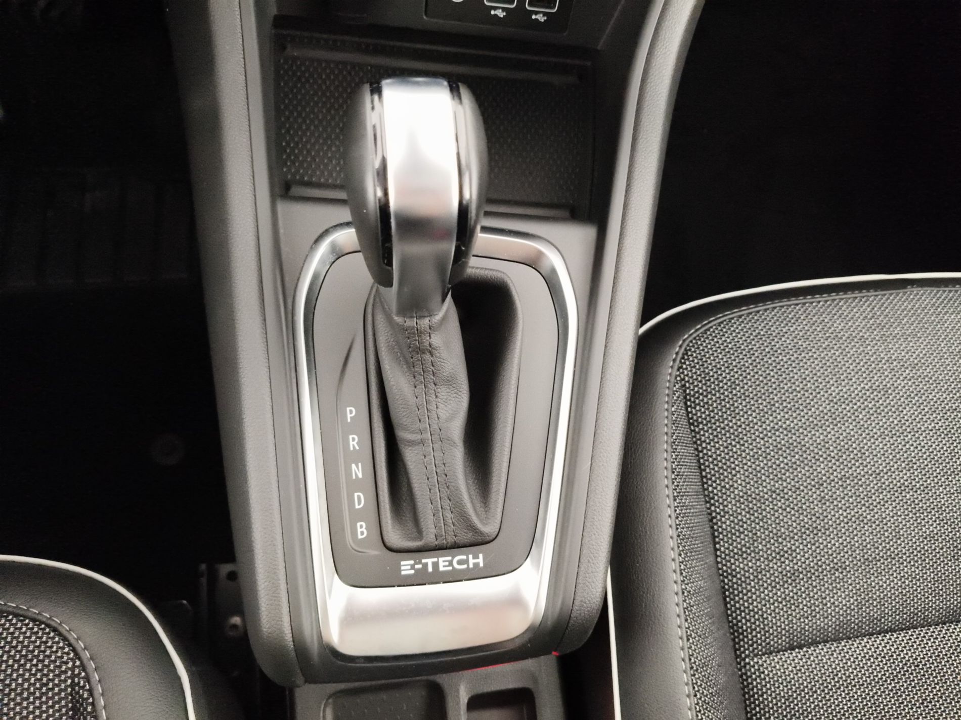 RENAULT Captur II 2019 Captur 1.6 E-Tech phev Techno 160cv auto - Messa