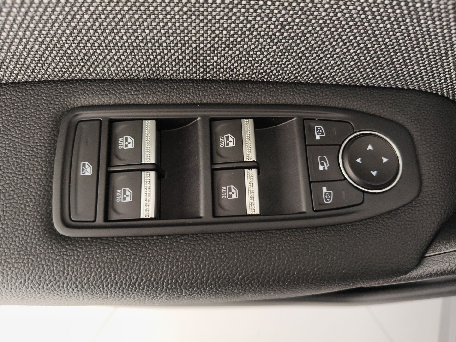 RENAULT Captur II 2024 Captur 1.0 tce Techno 90cv - Messa