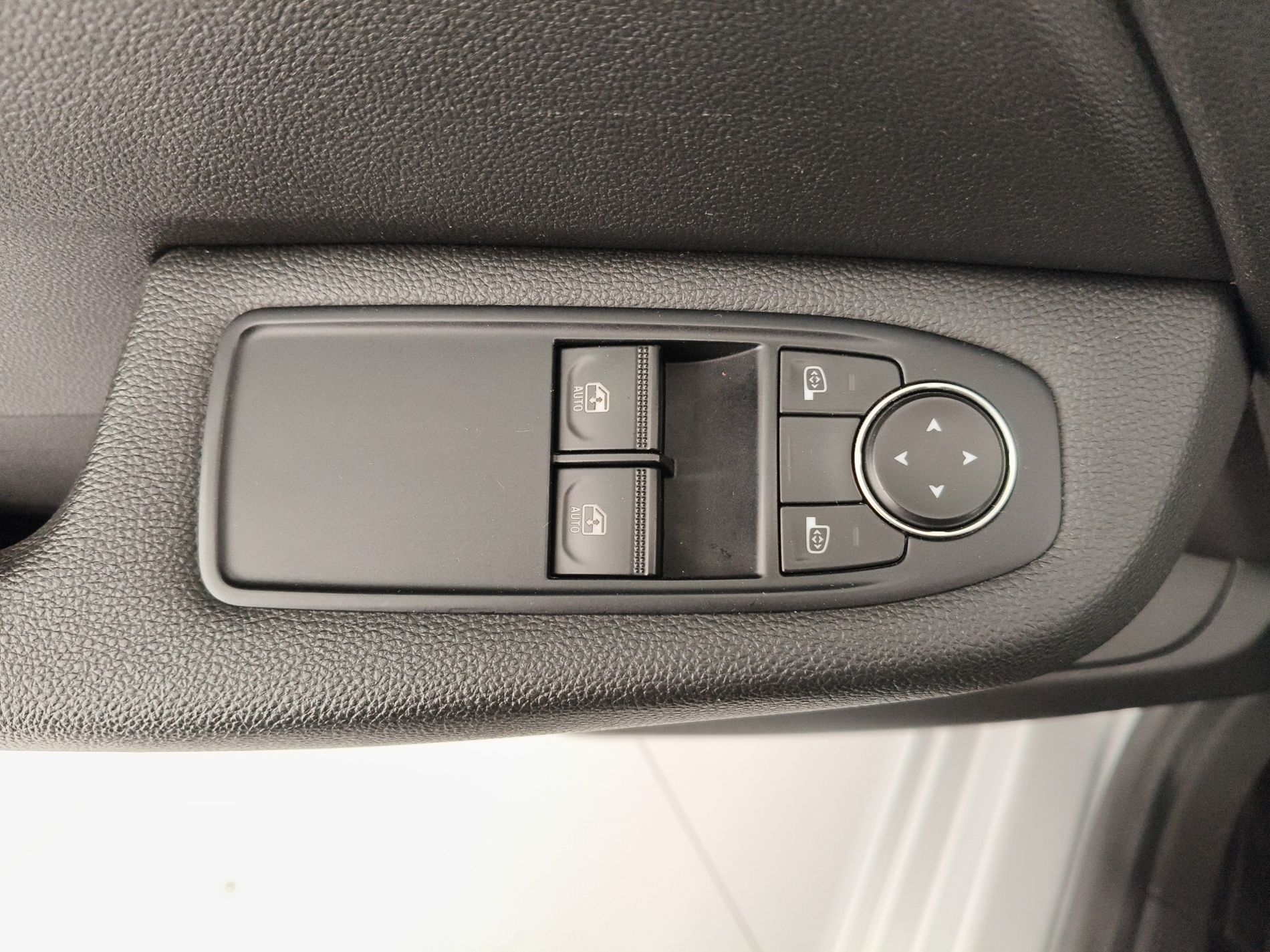 RENAULT Clio V 2019 Clio 5 Porte 1.0 TCe GPL Zen my21 - Messa