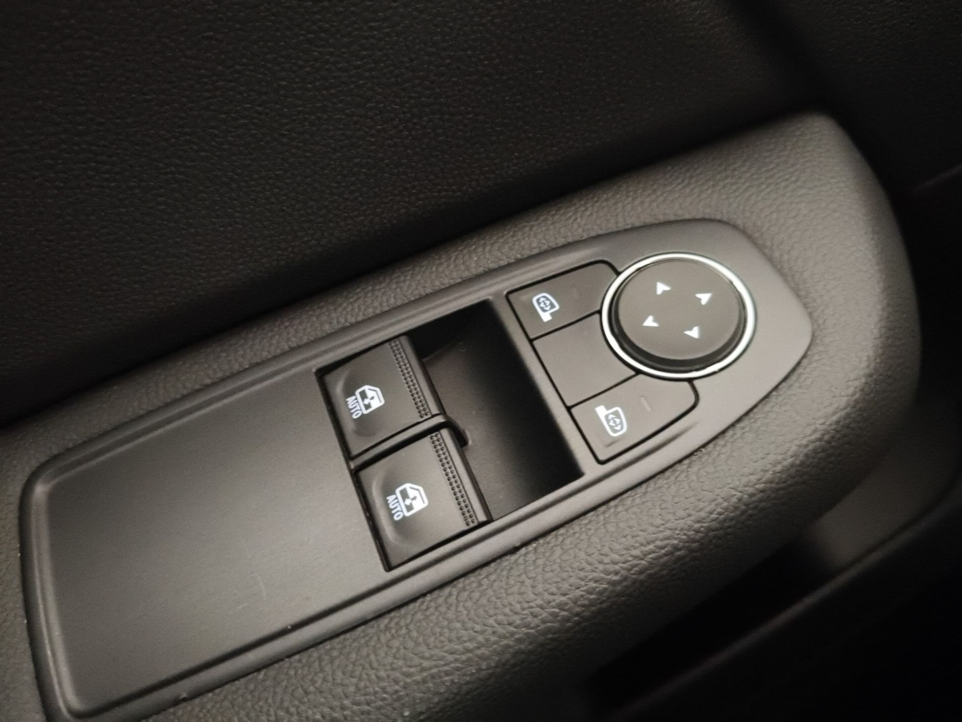 RENAULT Clio V 2019 Clio 5 Porte 1.6 E-Tech full hybrid 145cv Equilibr - Messa