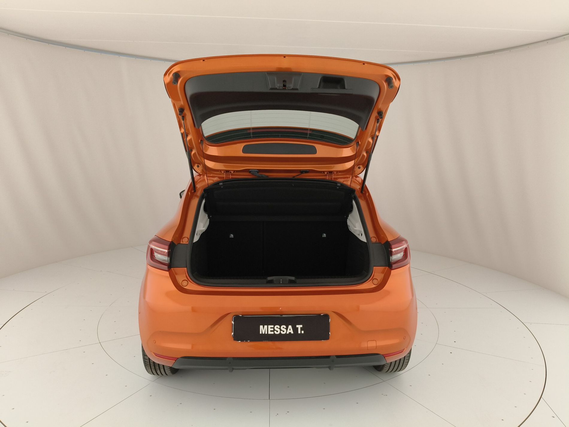 RENAULT Clio V 2019 Clio 5 Porte 1.6 E-Tech full hybrid 145cv Equilibr - Messa