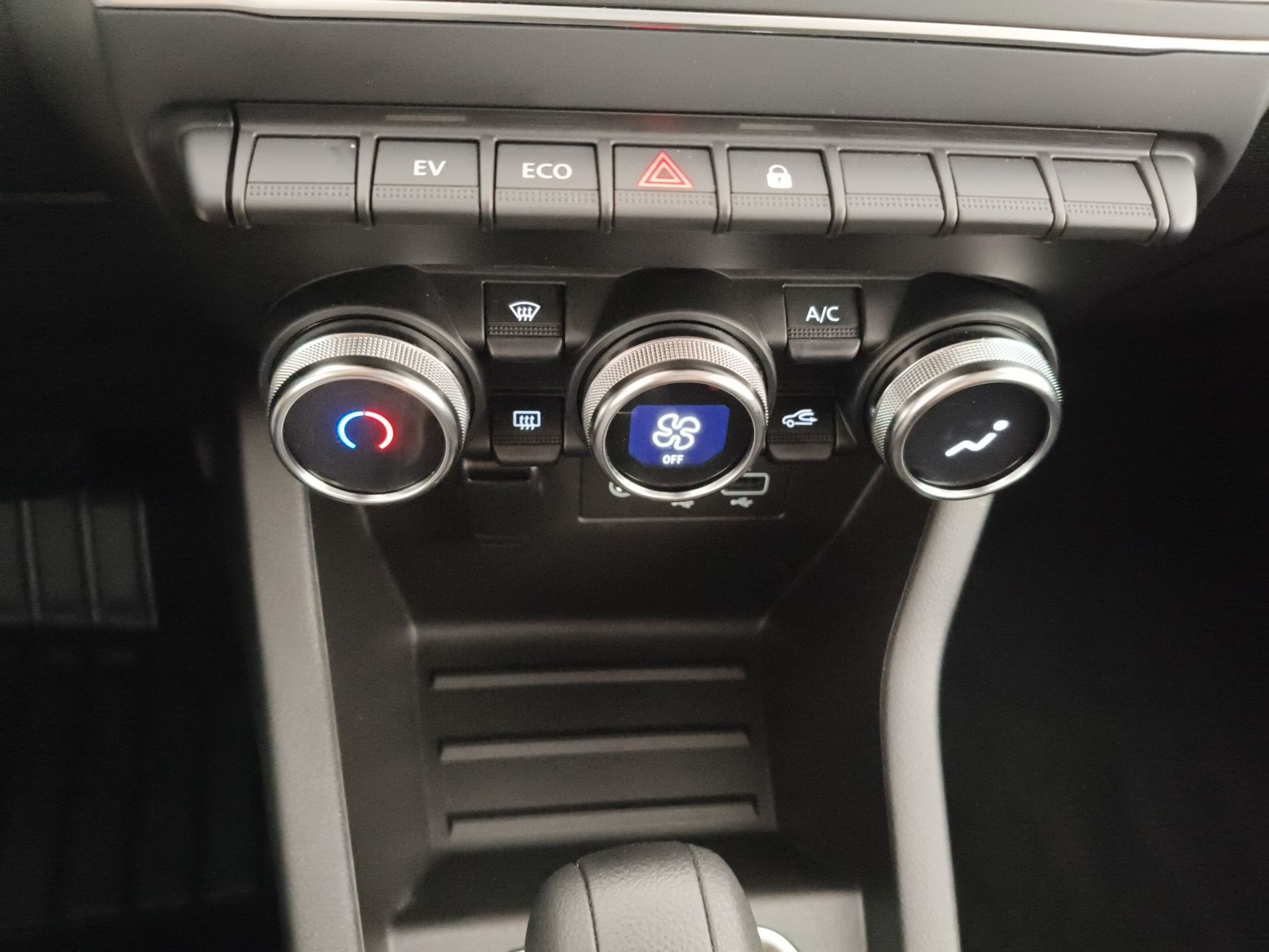 RENAULT Clio V 2019 Clio 5 Porte 1.6 E-TECH Hybrid 140cv Zen Auto my21 - Messa