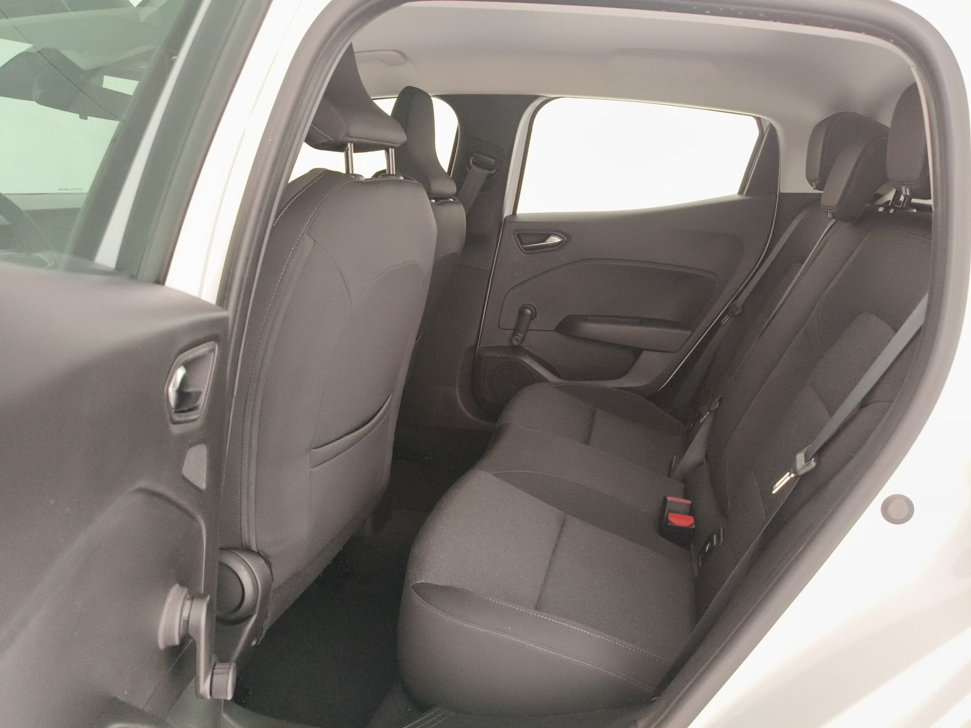 RENAULT Clio V 2019 Clio 5 Porte 1.6 E-TECH Hybrid 140cv Zen Auto my21 - Messa