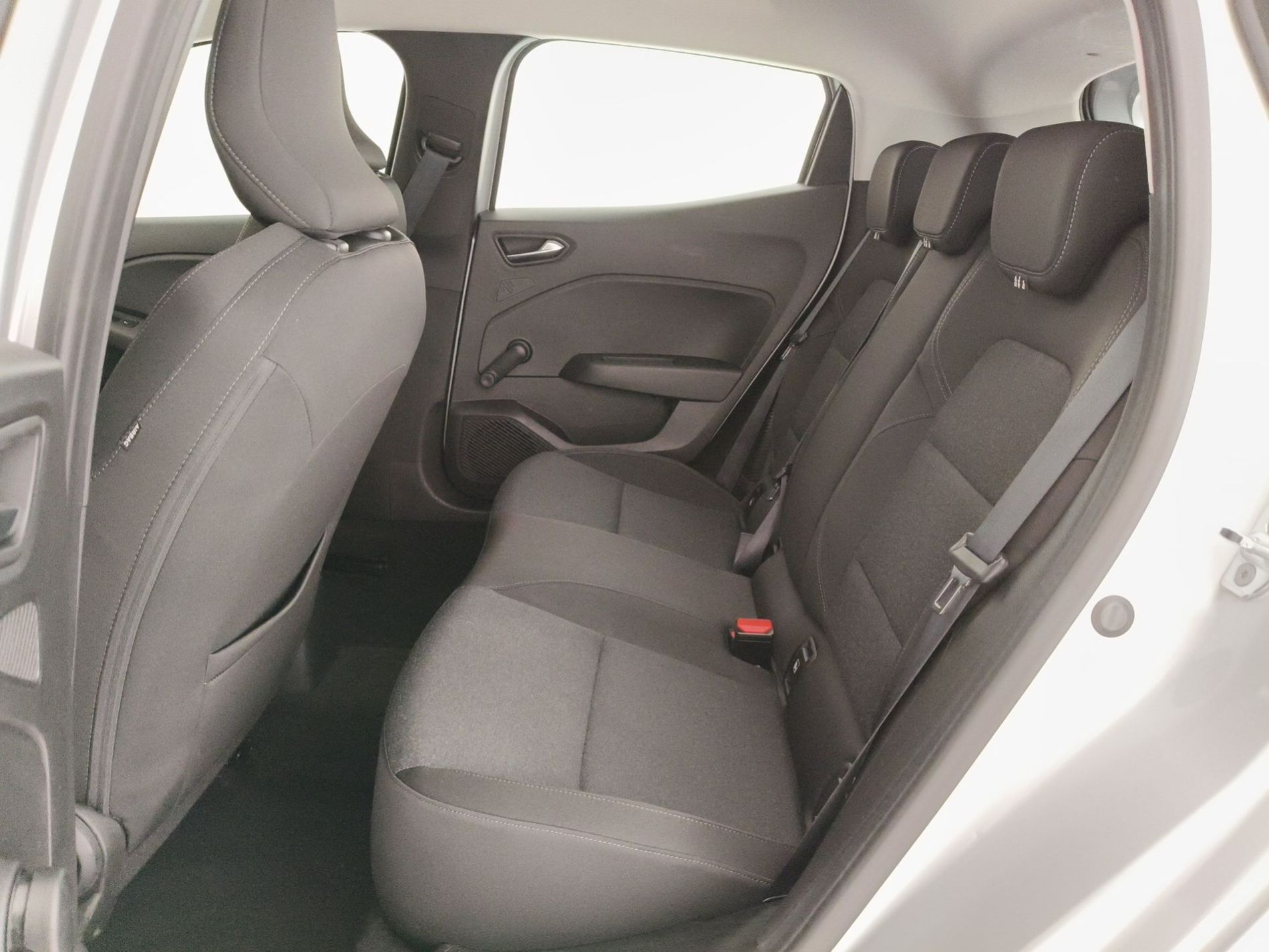 RENAULT Clio V 2019 Clio 5 Porte 1.6 E-TECH Hybrid 140cv Zen Auto my21 - Messa