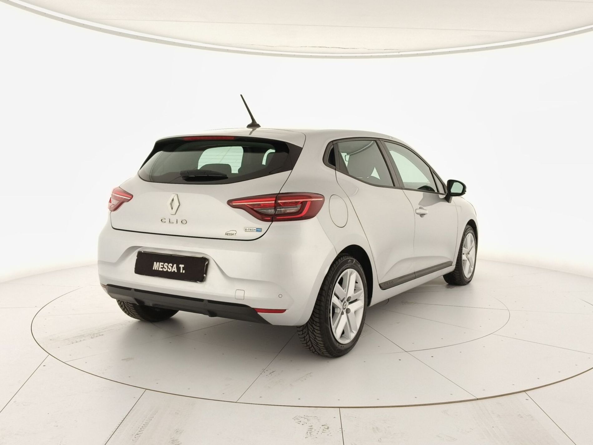RENAULT Clio V 2019 Clio 5 Porte 1.6 E-TECH Hybrid 140cv Zen Auto my21 - Messa