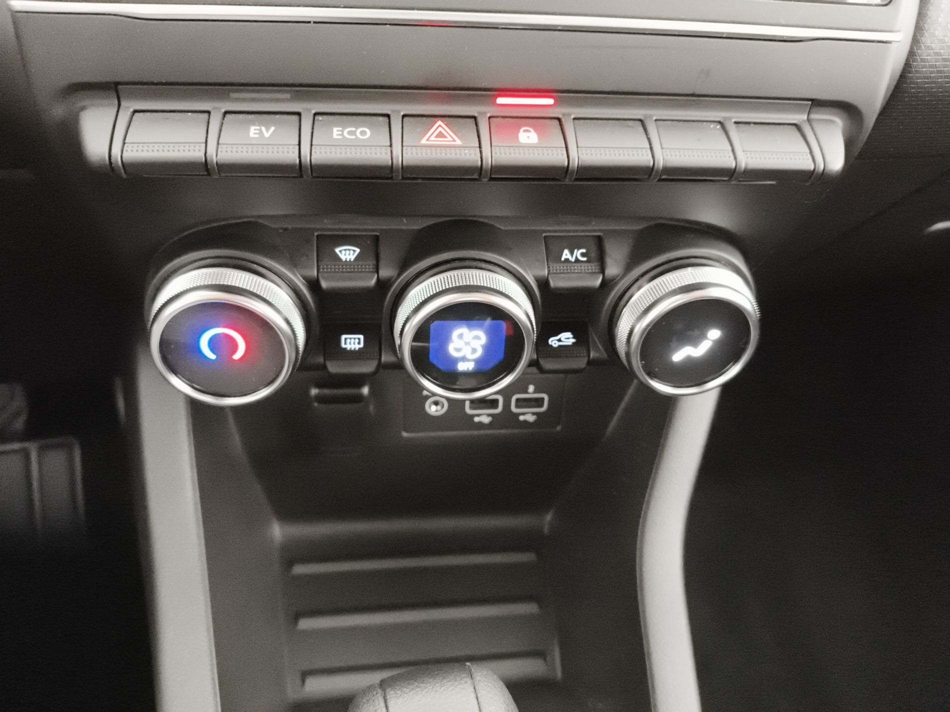 RENAULT Clio V 2019 Clio 5 Porte 1.6 E-TECH Hybrid 140cv Zen Auto my21 - Messa