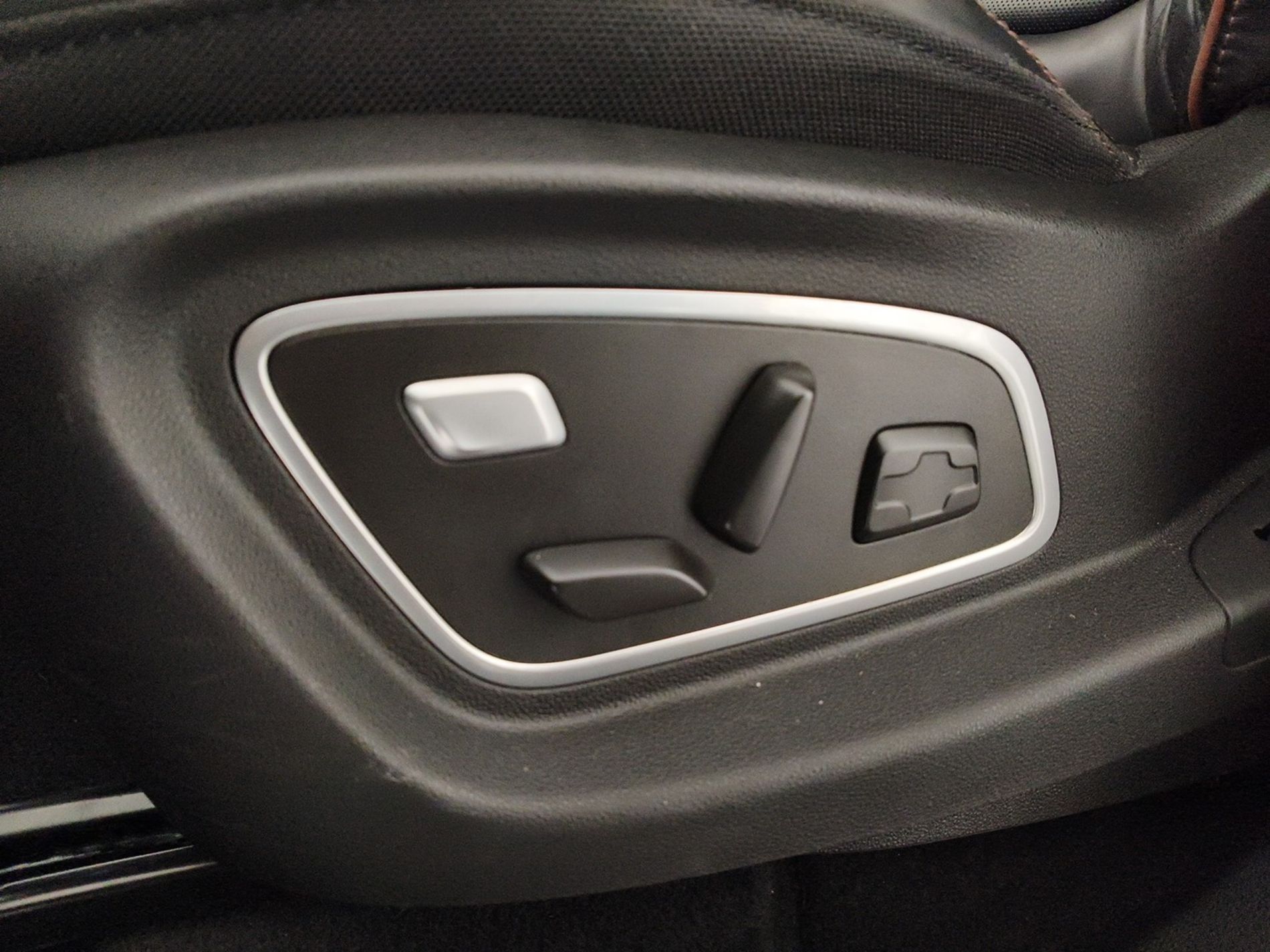 RENAULT Espace Espace 2.0 blue dci Initiale Paris 200cv edc - Messa