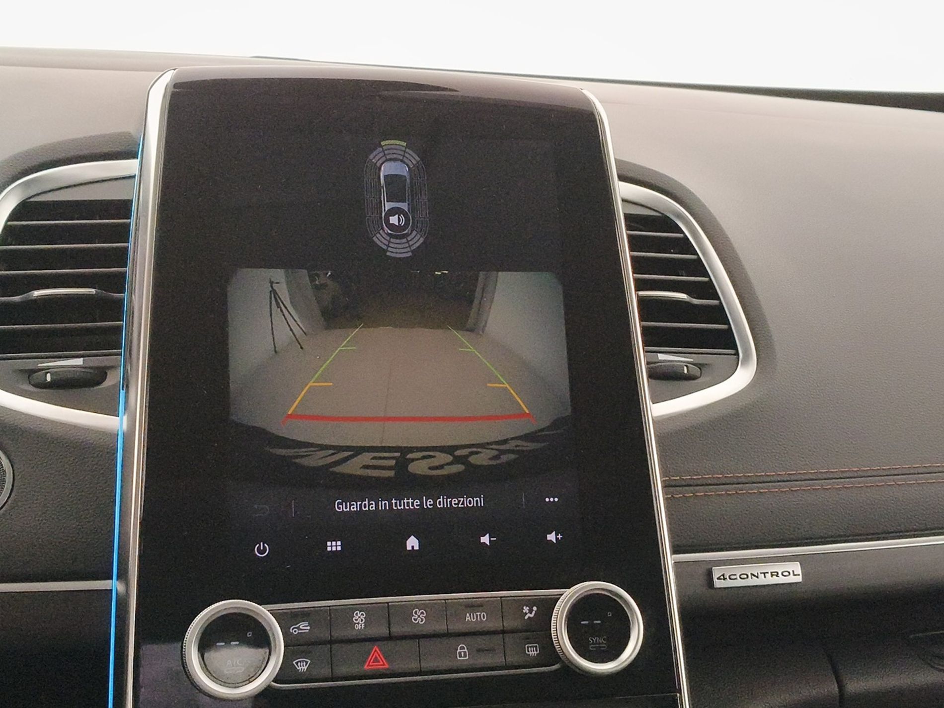 RENAULT Espace Espace 2.0 blue dci Initiale Paris 200cv edc - Messa