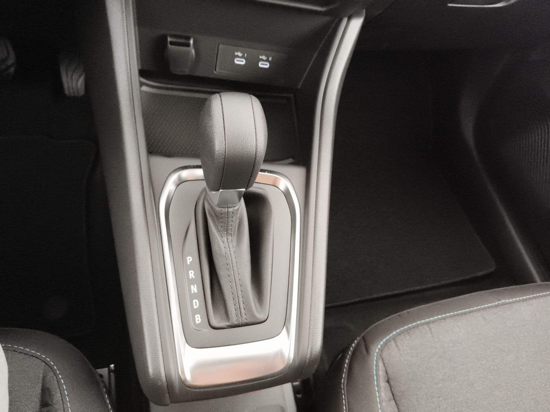 Renault SYMBIOZ evolution full hybrid E-Tech 145 - Messa