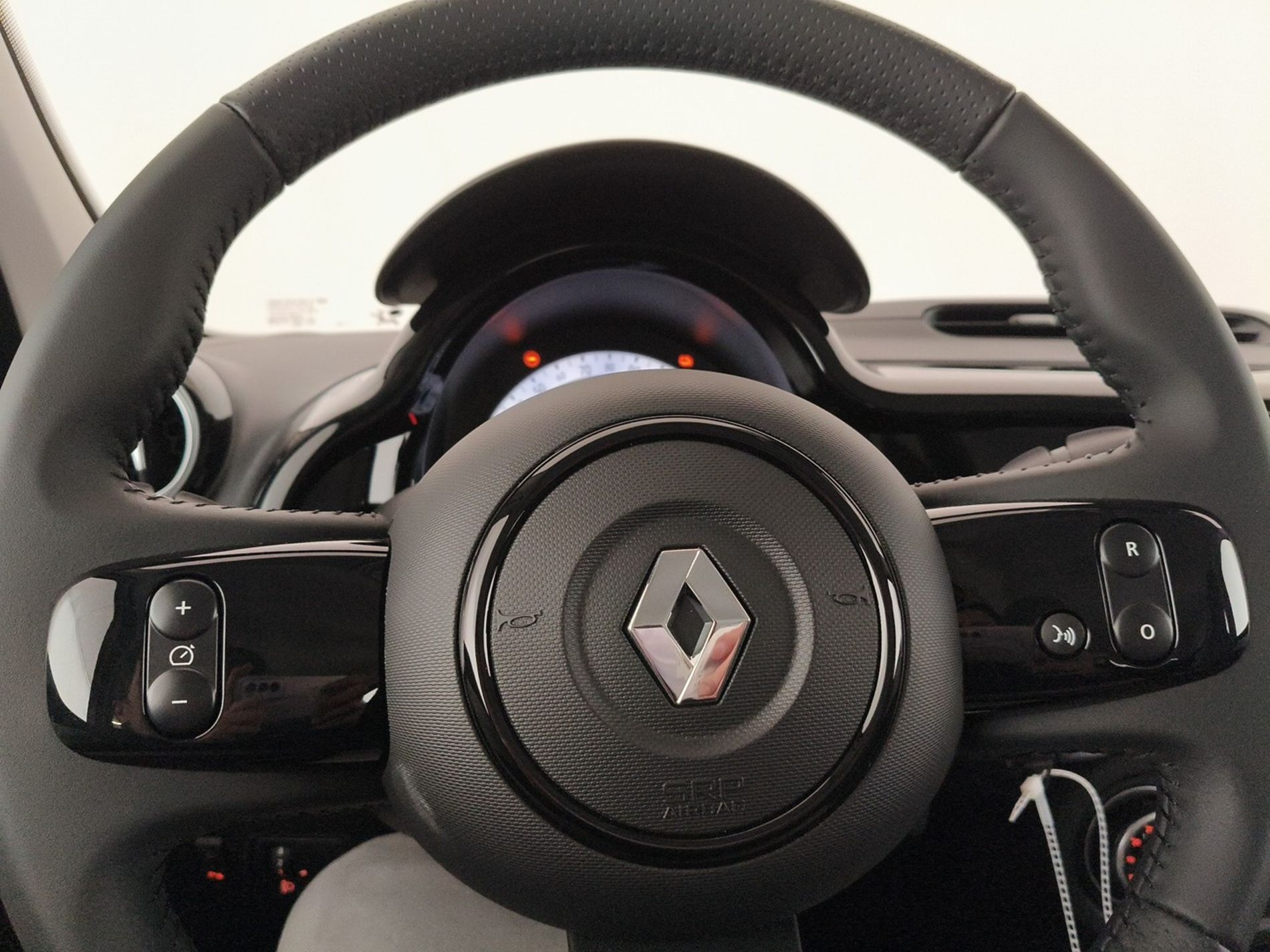 Renault TWINGO ELECTRIC E-TECH electric equilibre - Messa