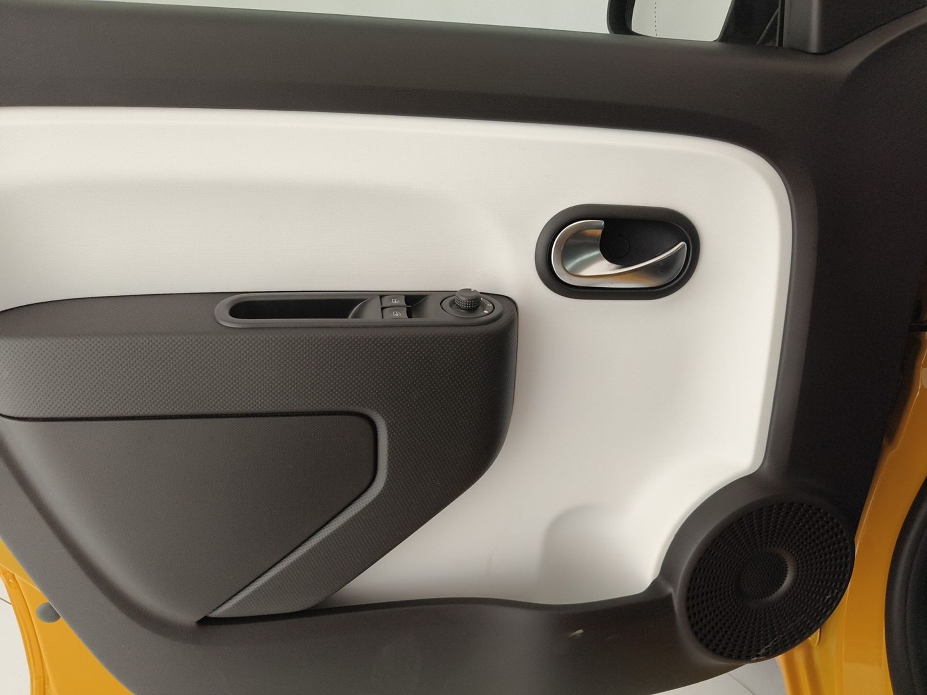 Renault TWINGO ELECTRIC E-TECH electric equilibre - Messa